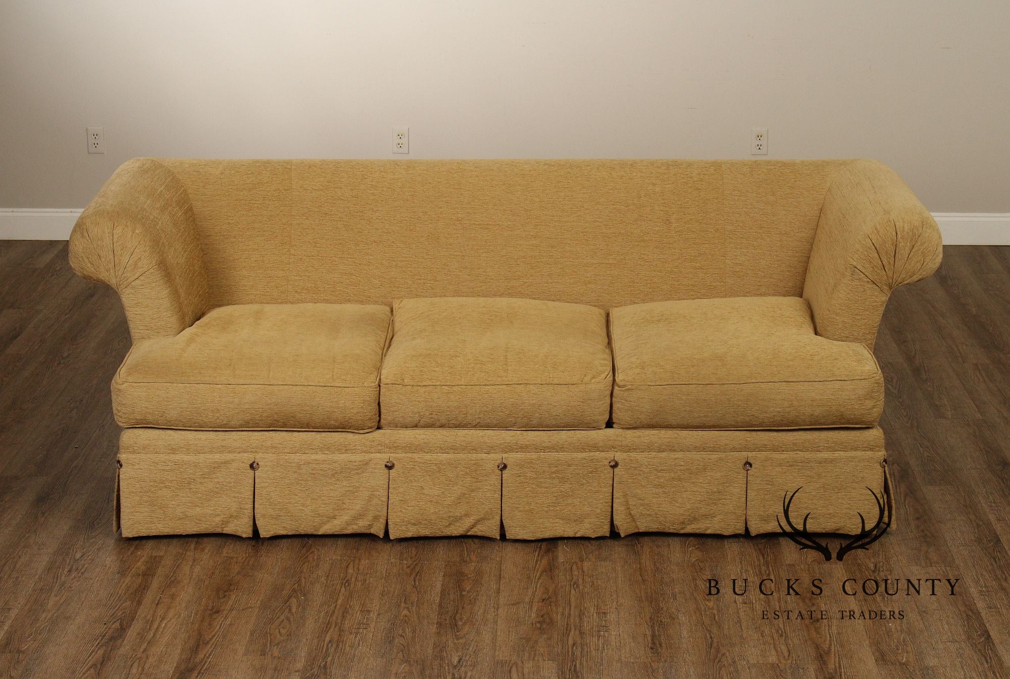 Raymond Waites For Lane Upholstery Traditional Skirted Sofa