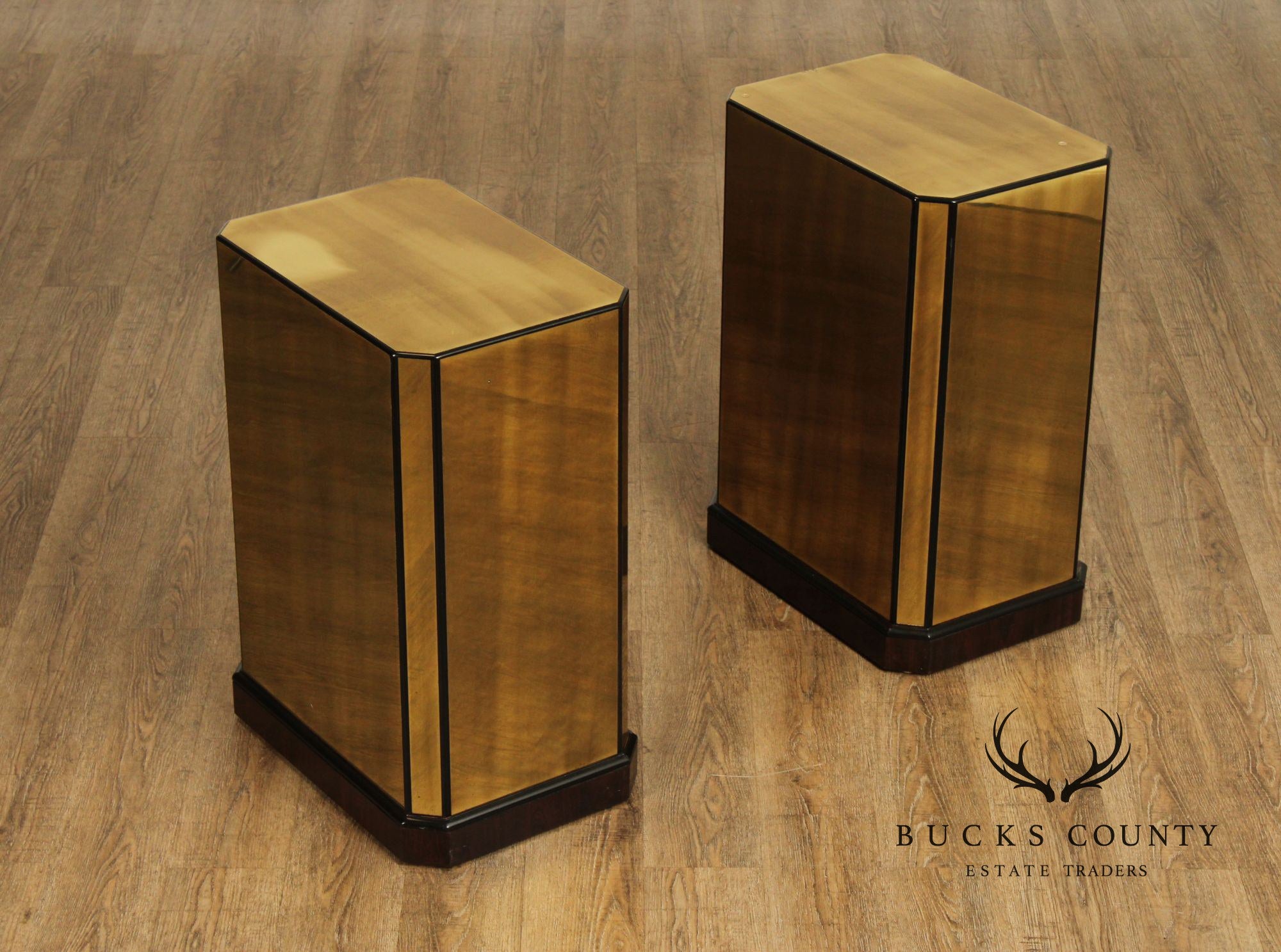 Mastercraft Hollywood Regency Brass and Glass Pedestal Dining Table