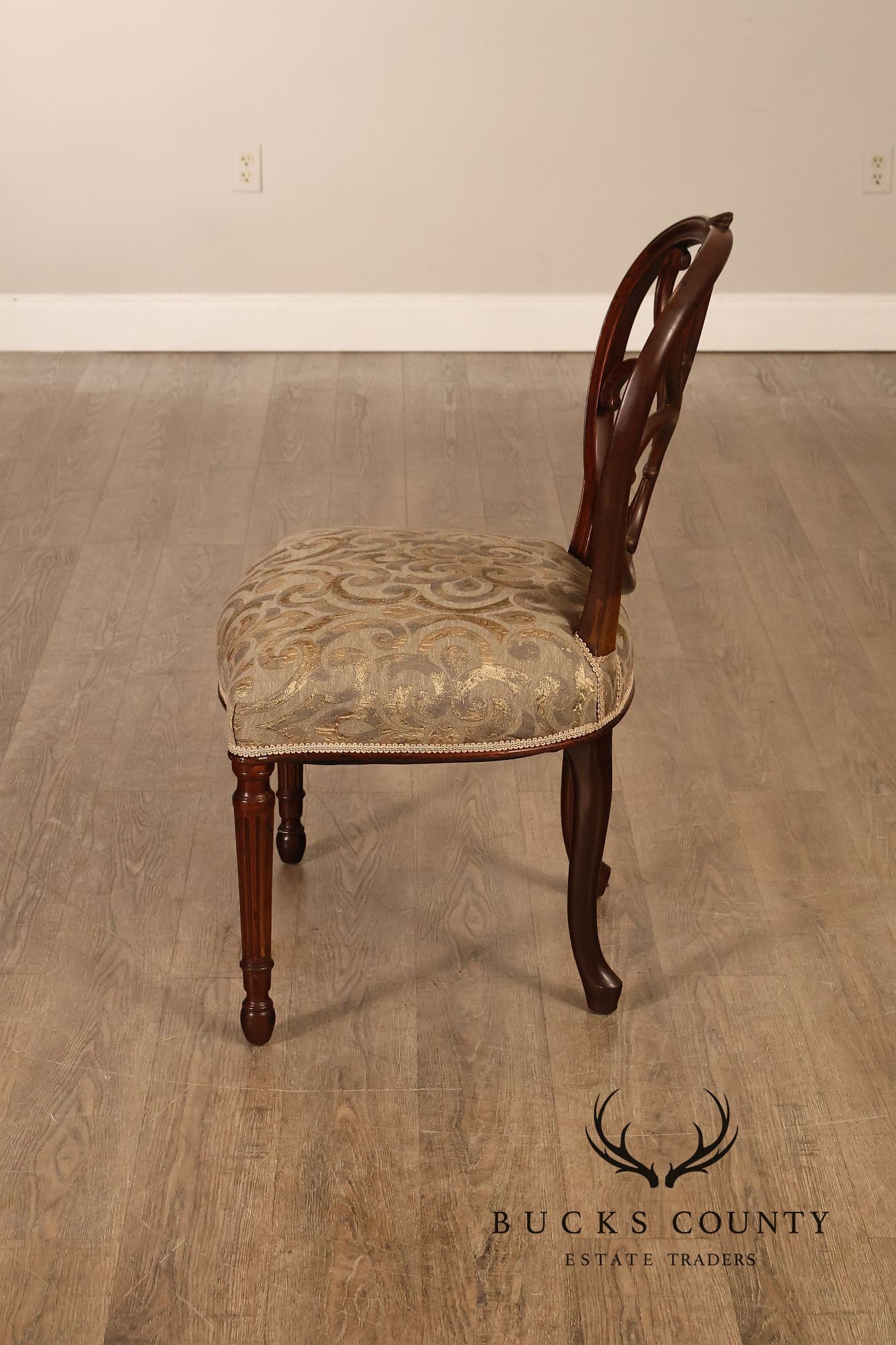 Hepplewhite Inspired Set Of Eight Mahogany Carved Oval Back  Dining Chairs