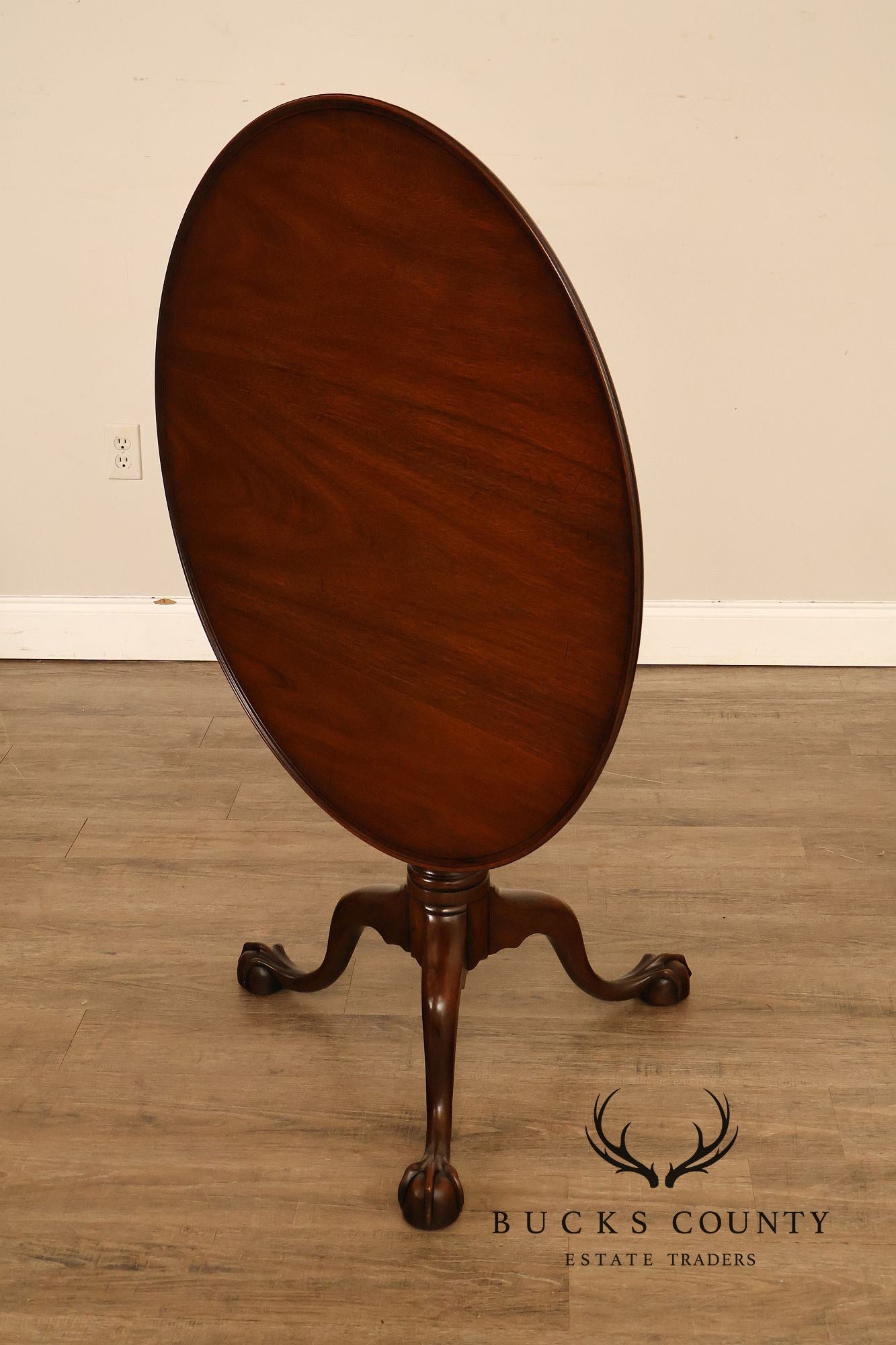 Kittinger Colonial Williamsburg Mahogany Tilt-Top Table