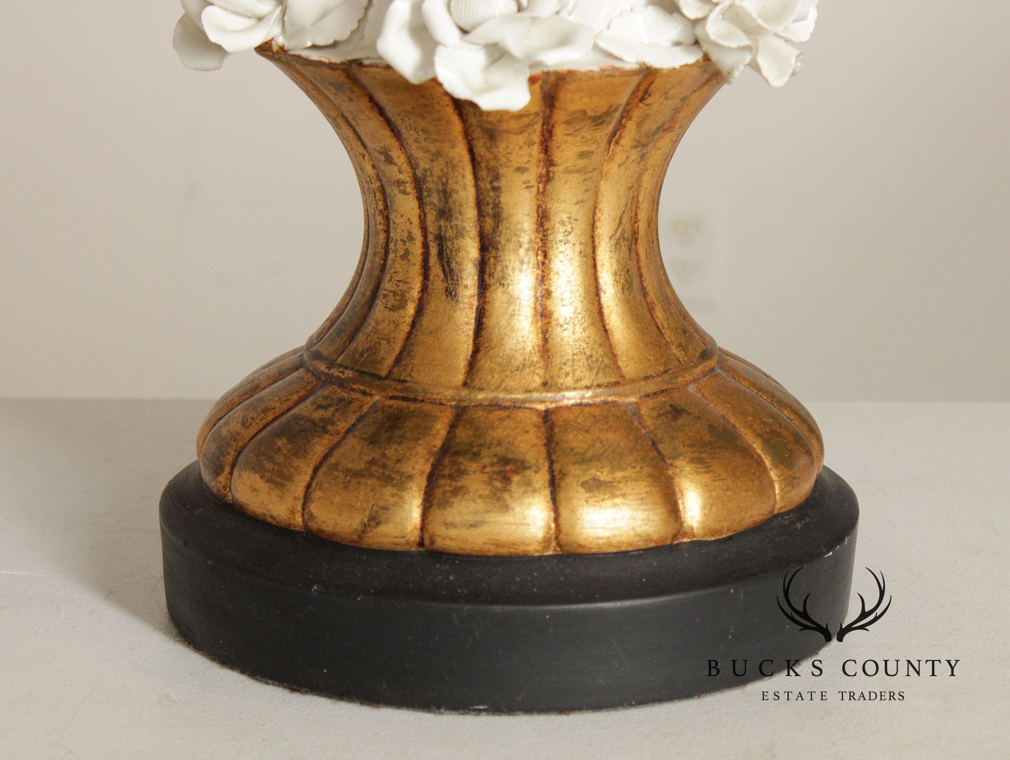 Italian Holllywood Regency Ceramic Floral Table Lamp