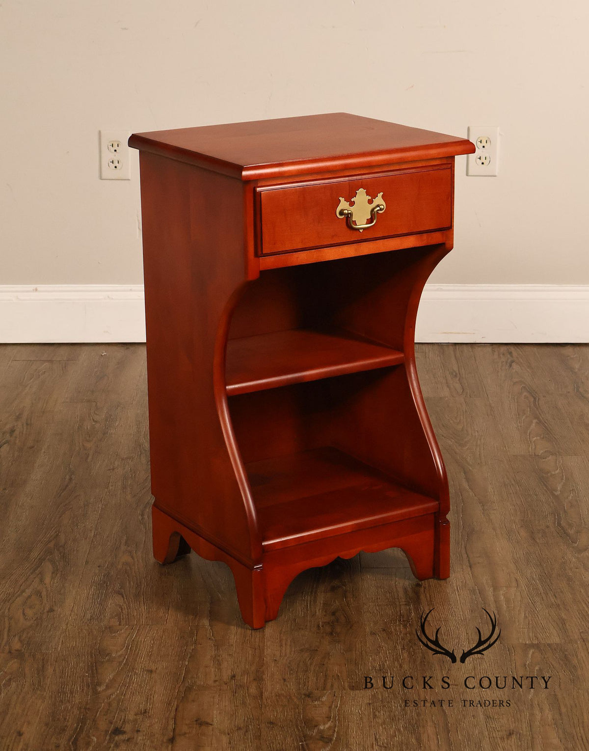 Traditional Maple One-Drawer Open Shelf Nightstand