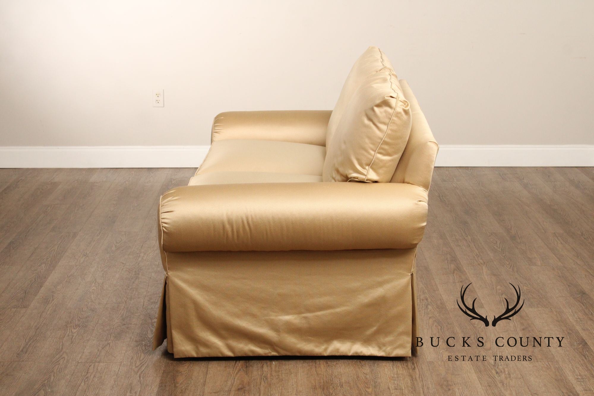 Alexandria Classic Rolled Arm Sofa