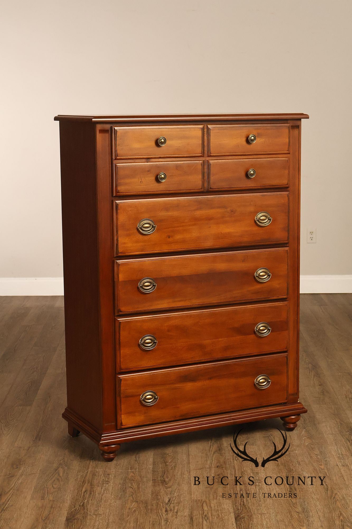Broyhill Traditional 5 Drawer Tall Chest