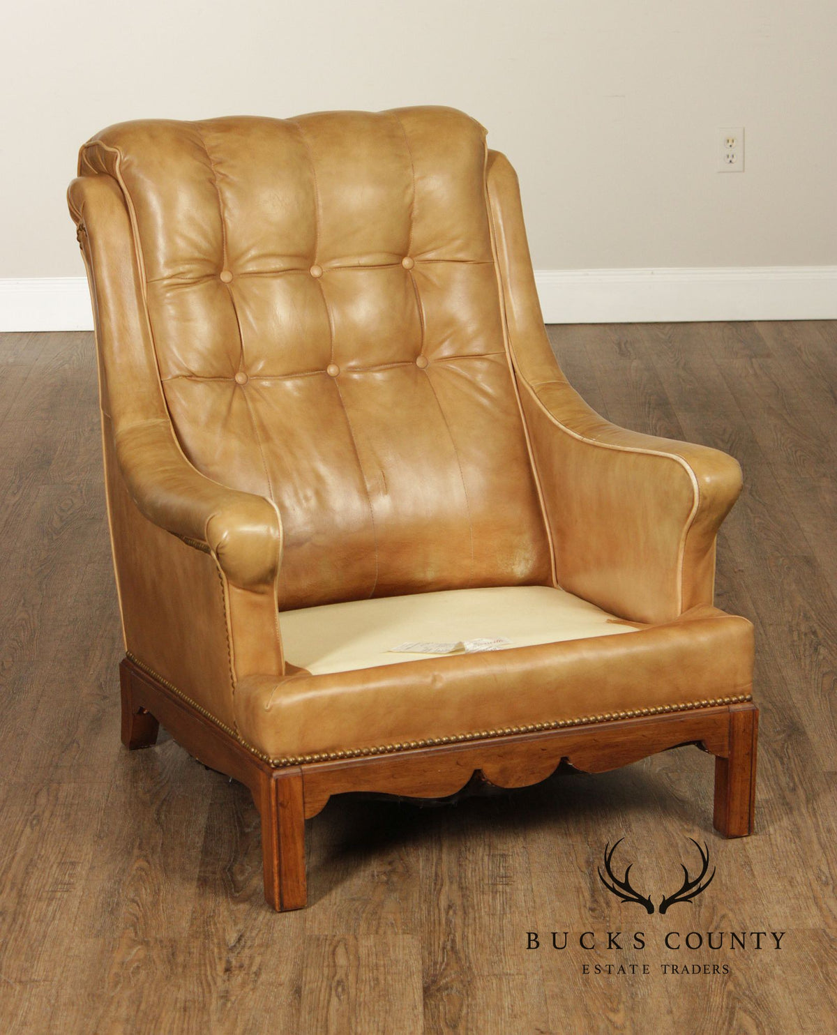 Thomasville Vintage Tufted Leather Armchair