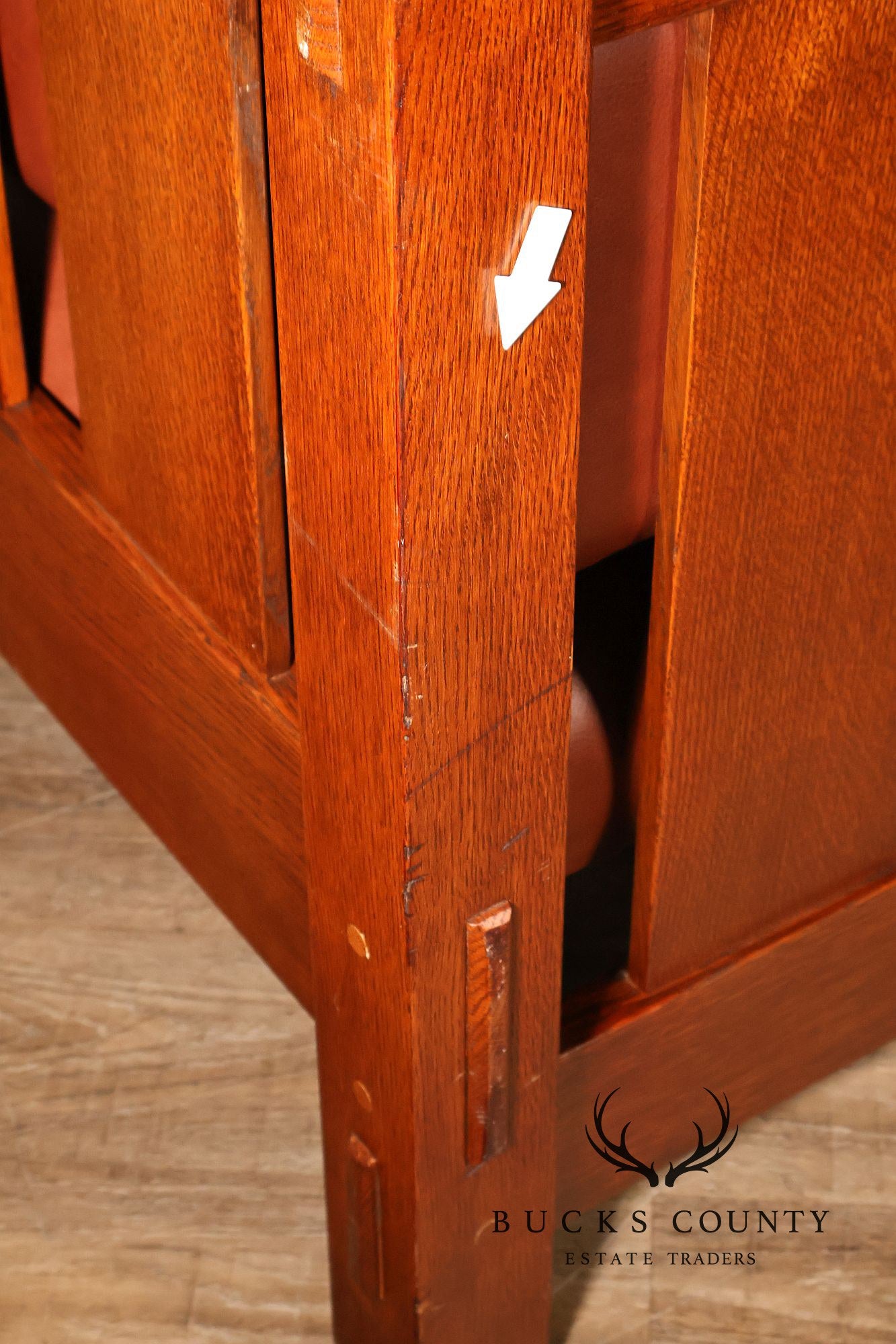 Stickley Mission Collection Oak Settle With Leather Cushions