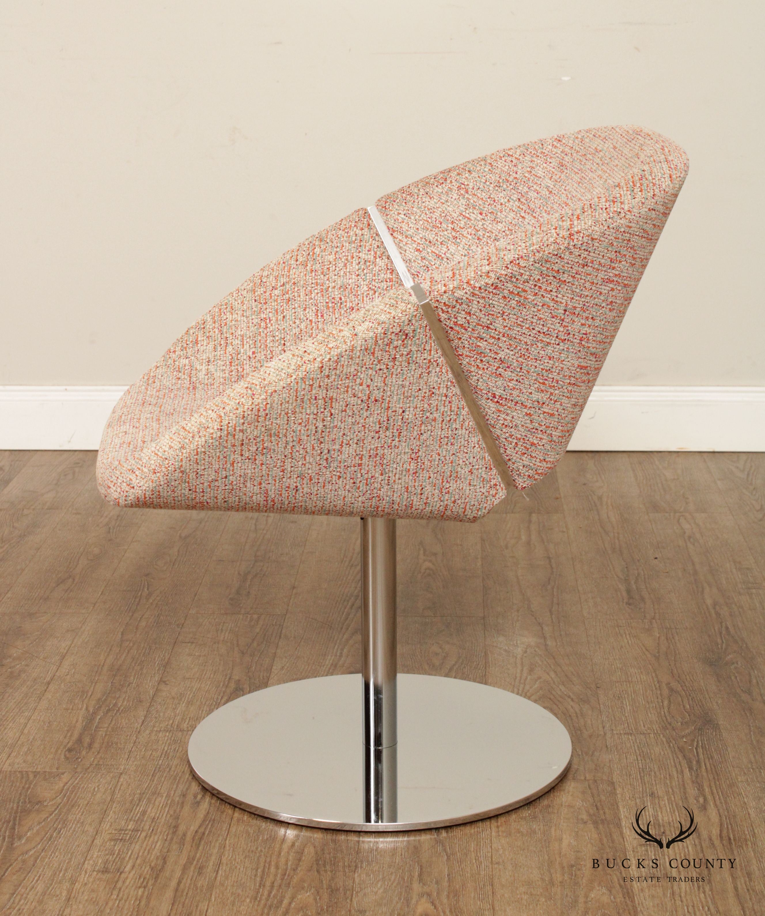 Davis Mid Century Modern Style Pair of 'Lipse Too' Swivel Lounge Chairs
