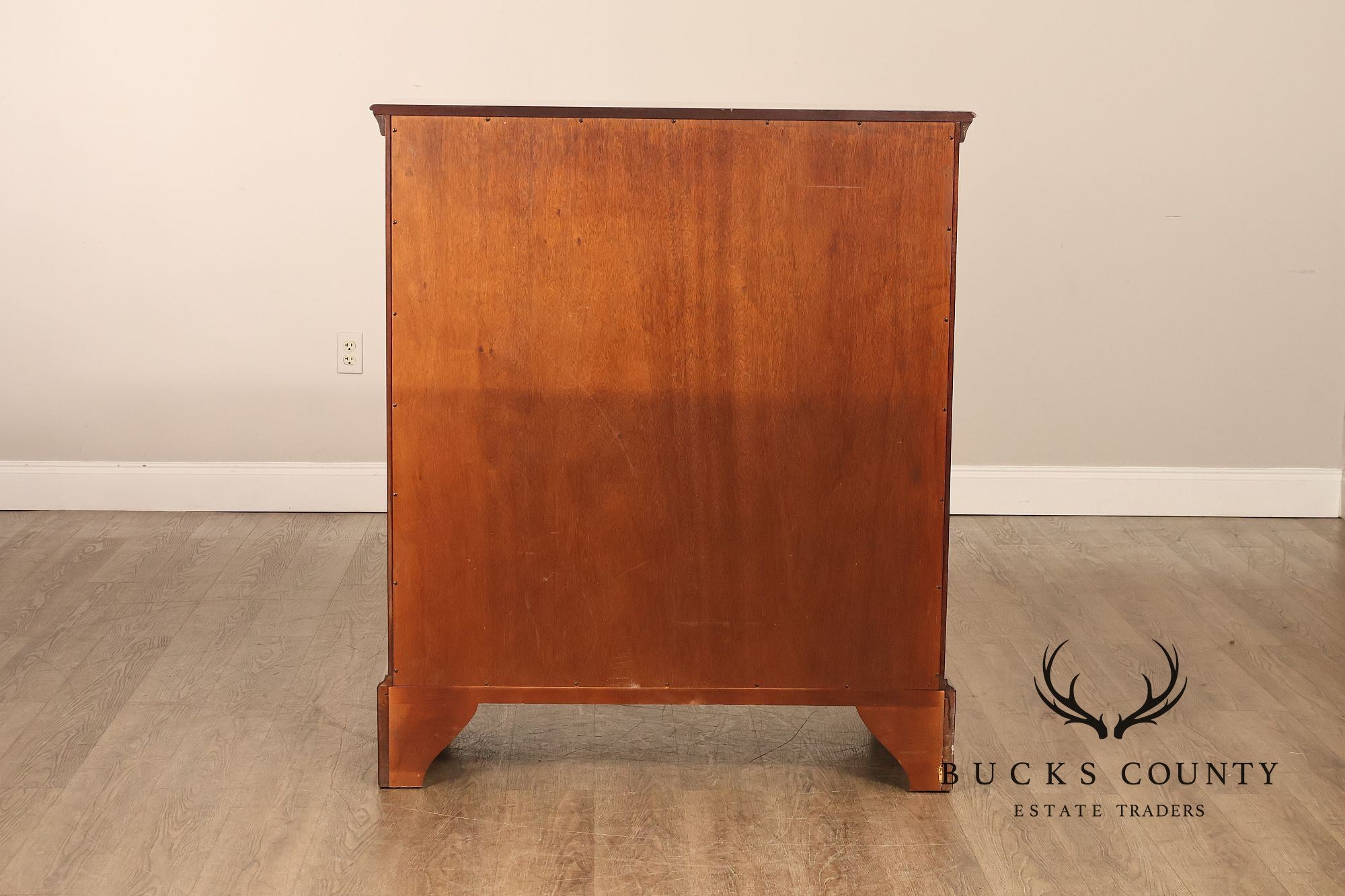 Kittinger Williamsburg Adaptation Georgian Style Mahogany Chest Of Drawers