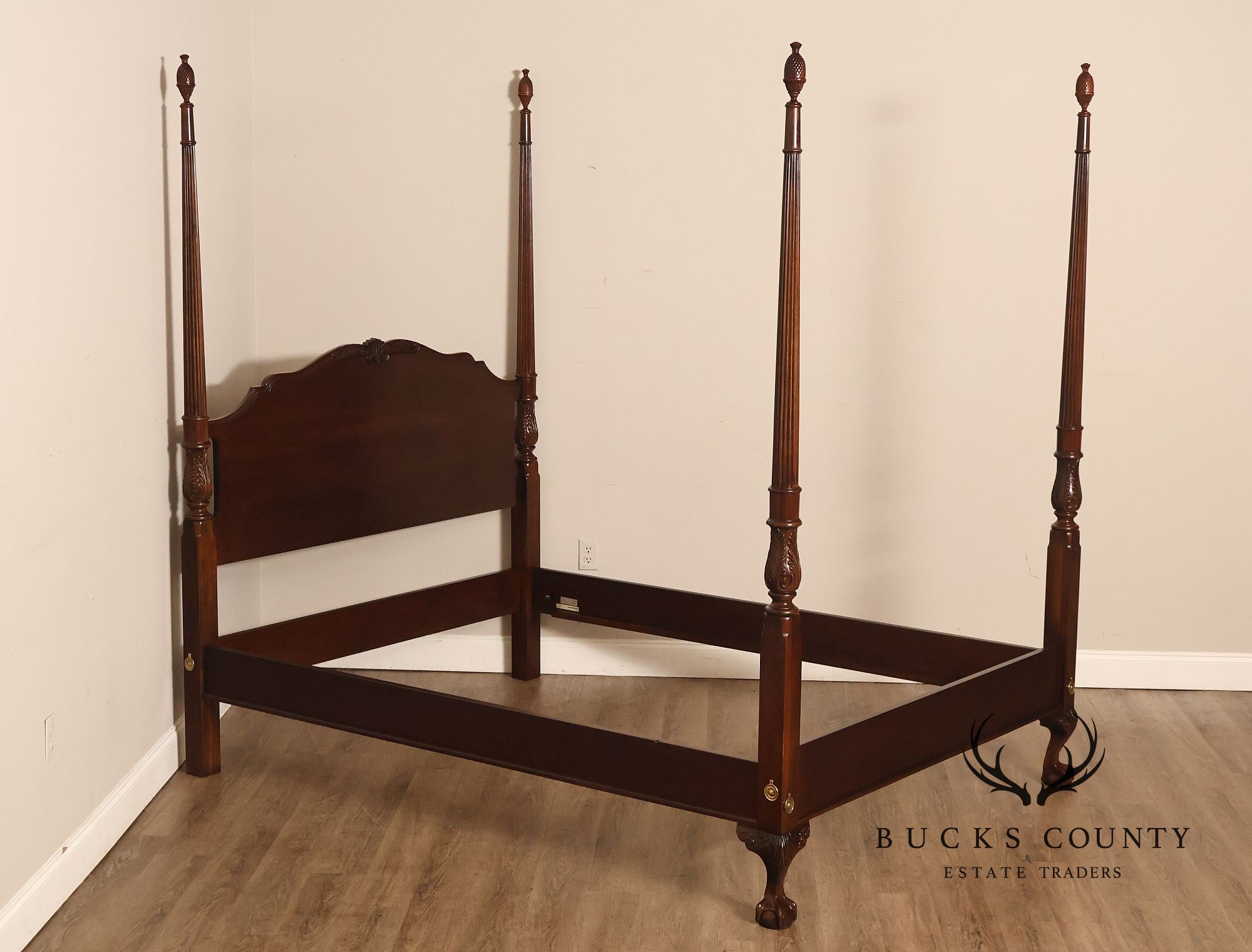 Drexel Heritage Heirlooms Collection Queen Size Mahogany Poster Bed