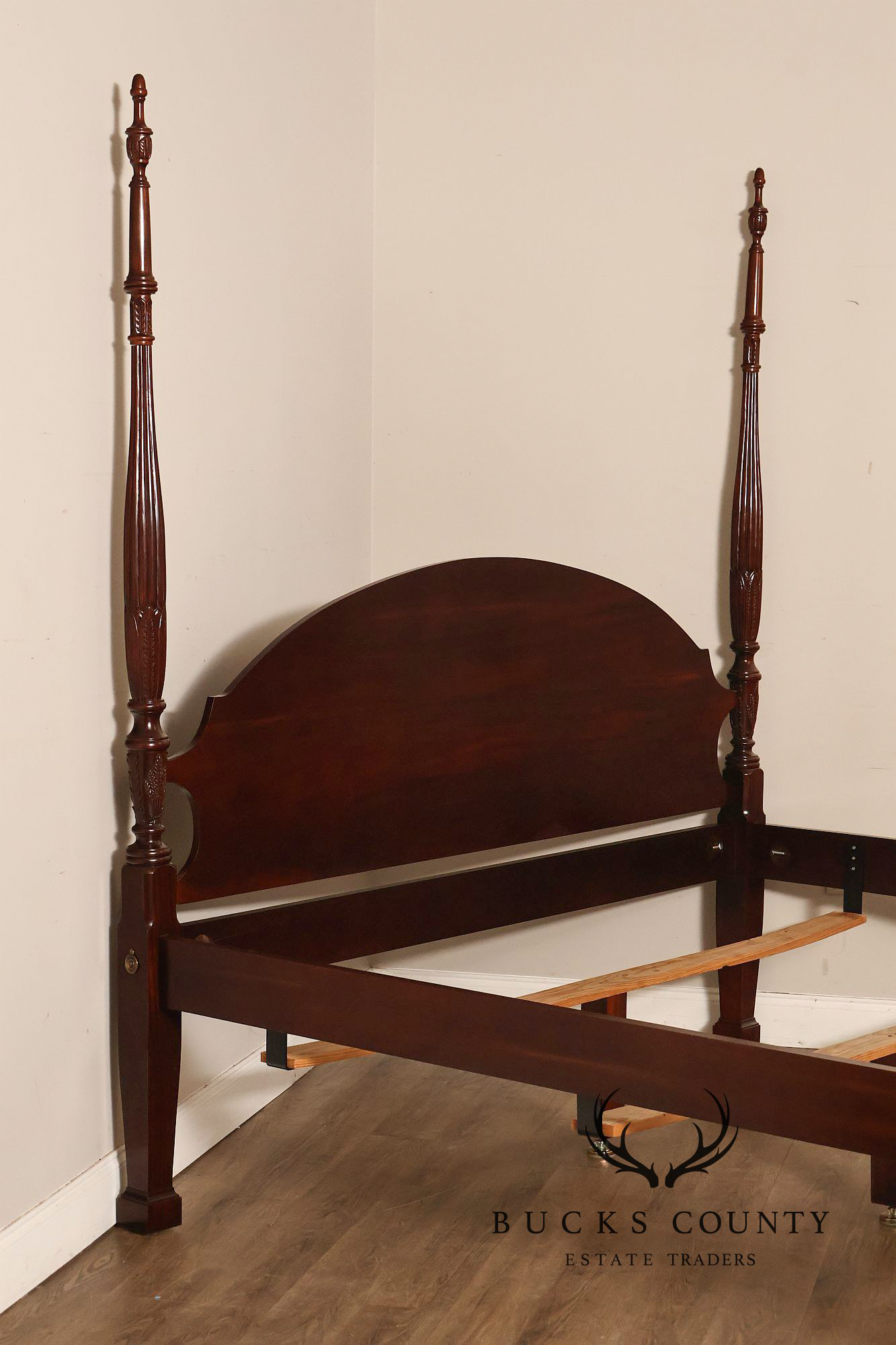 Craftique Mebane Rice Traditional Mahogany King Four Poster Bed