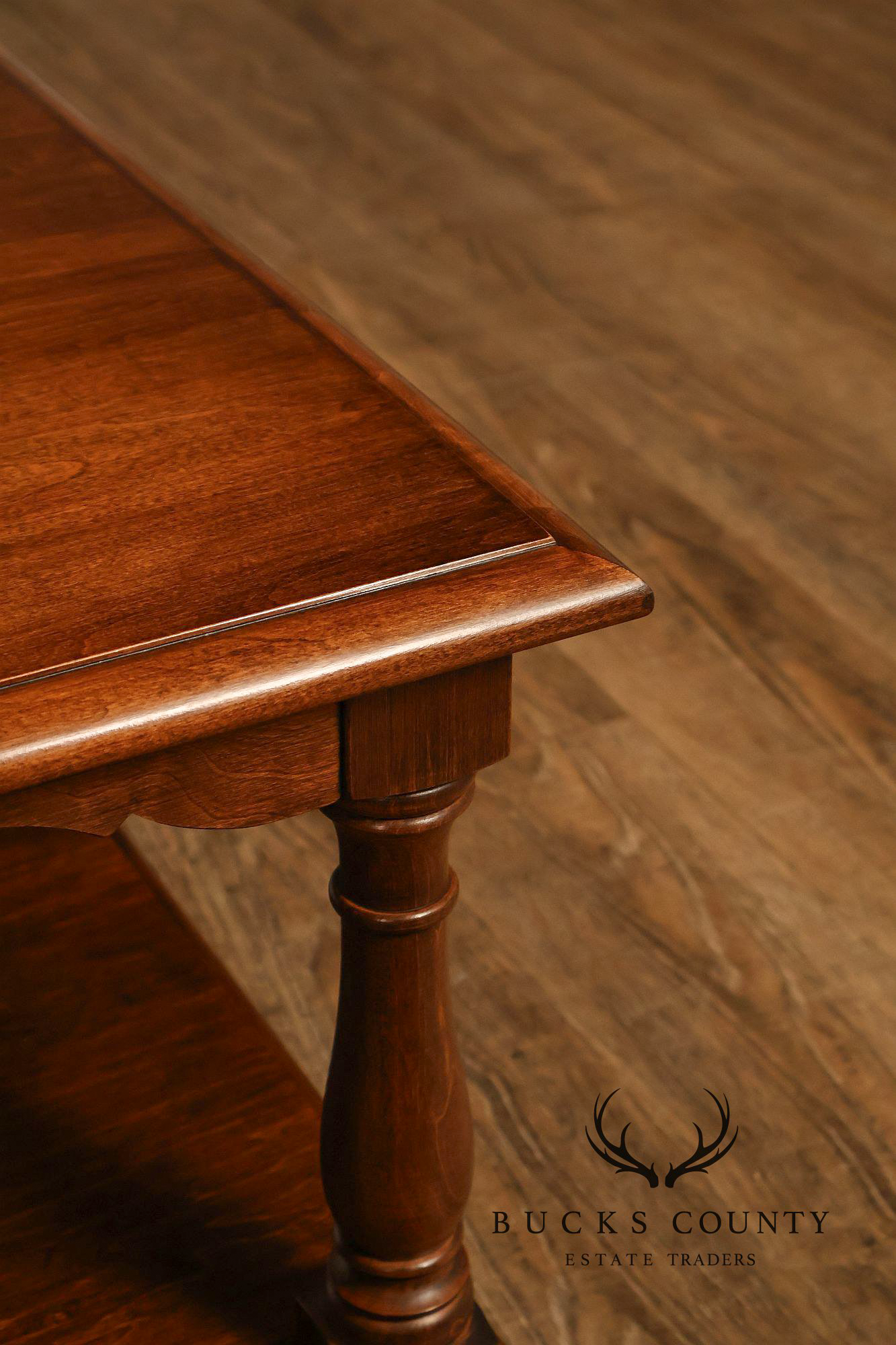 Pennsylvania House Traditional Style Vintage Maple Long Coffee Table With Cabinet Storage