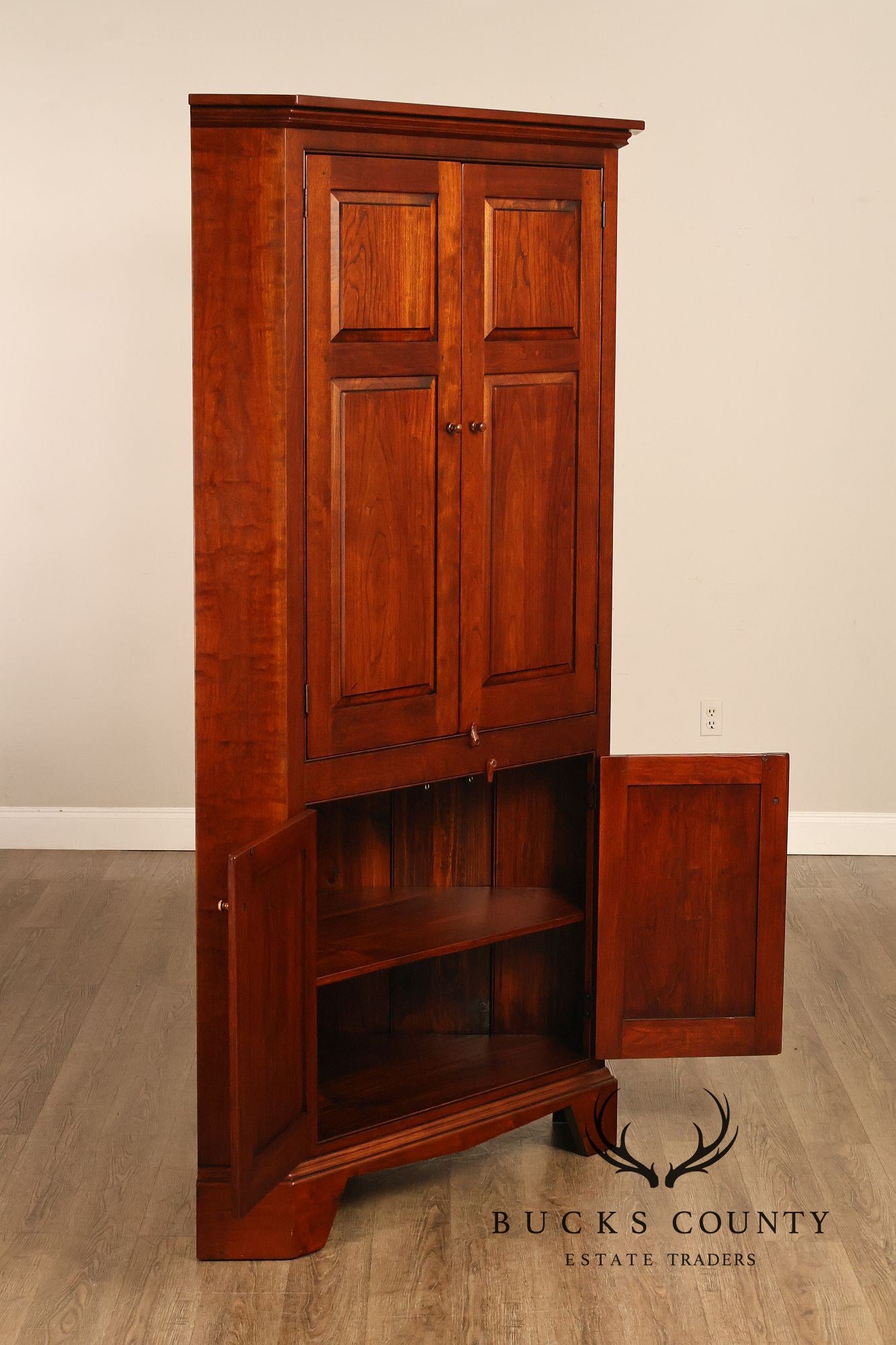 Piper Classics Custom Pine Blind Door Corner Cabinet