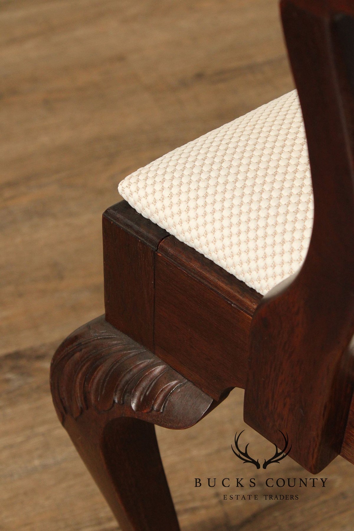 Chippendale Style Set of Eight M ahogany Dining Chairs