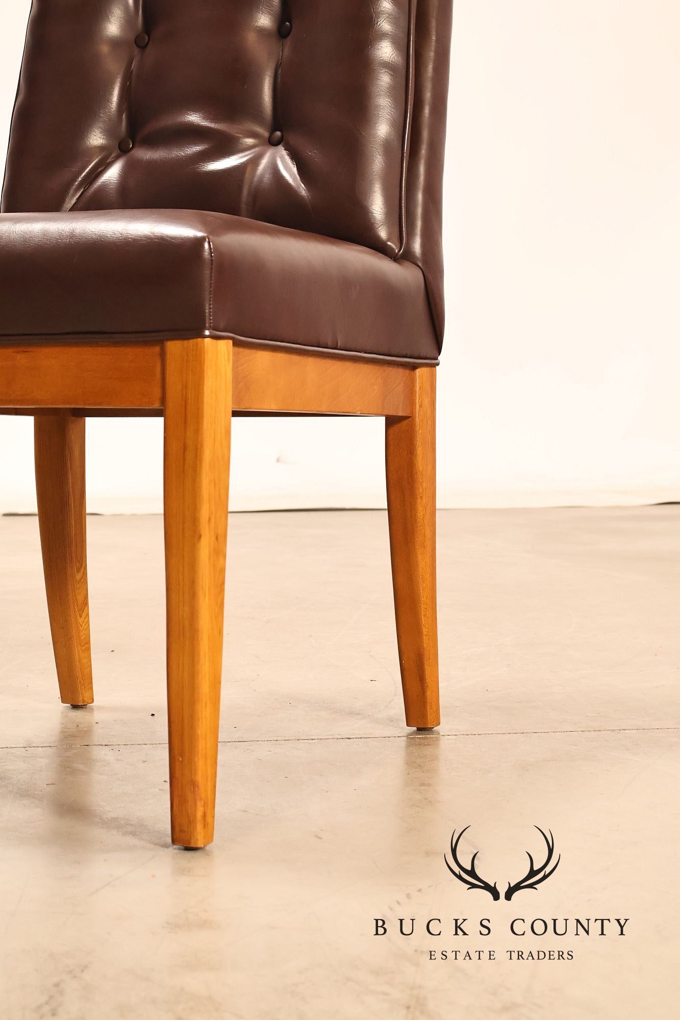 Mid Century Modern Set of Eight Walnut and Leather Dining Chairs