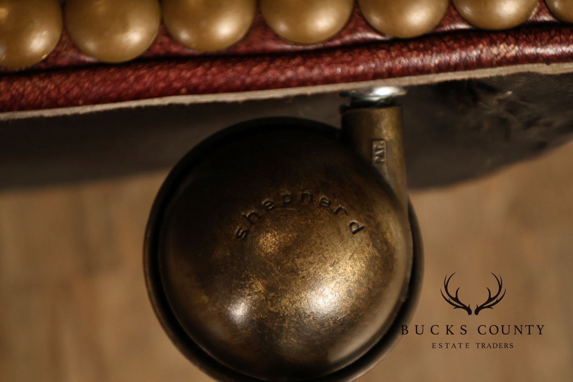 English Traditional Style Pair of Leather Ottomans
