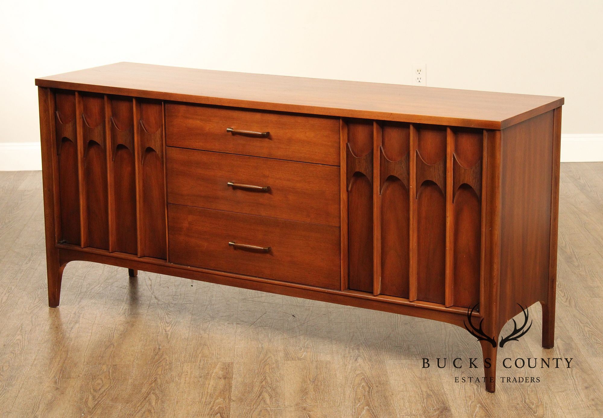 Kent Coffey Mid Century Modern 'Perspecta' Walnut Sideboard