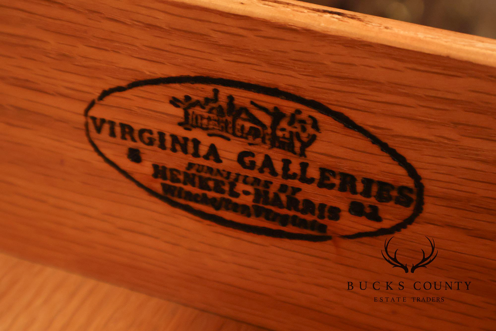 Henkel Harris Chippendale Style Mahogany Ten Drawer Bedroom Dresser