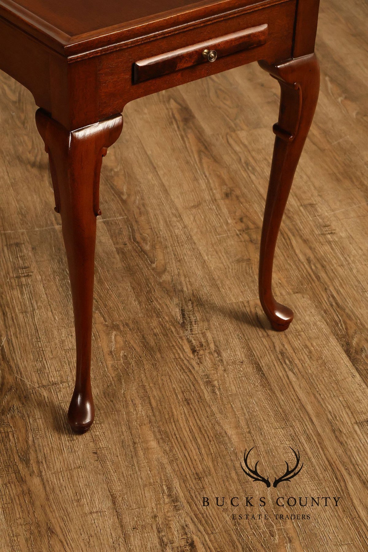 Queen Anne Style Mahogany Tea Side Table