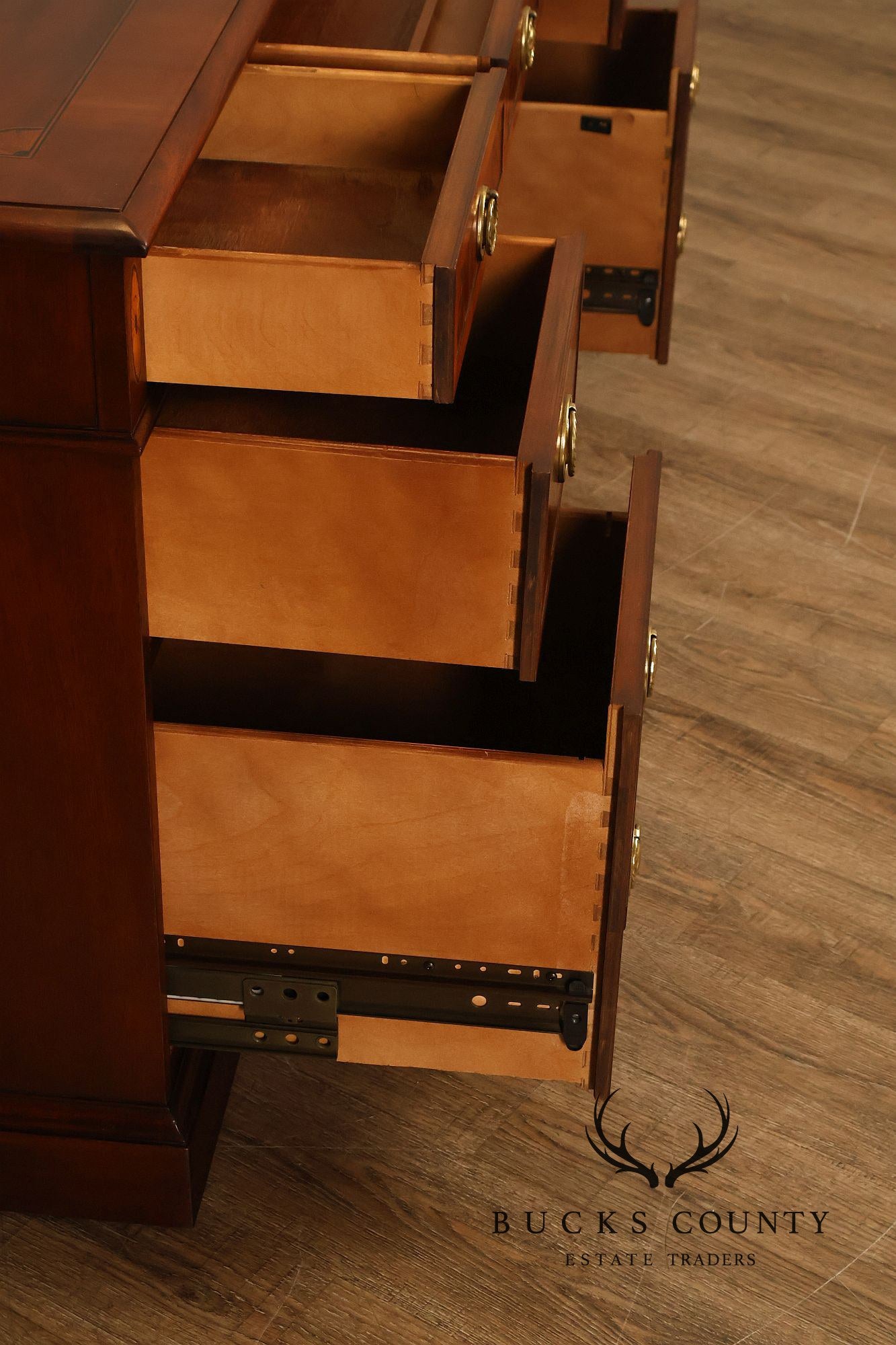 Hekman Traditional Mahogany Inlaid Seven Drawer Executive Desk