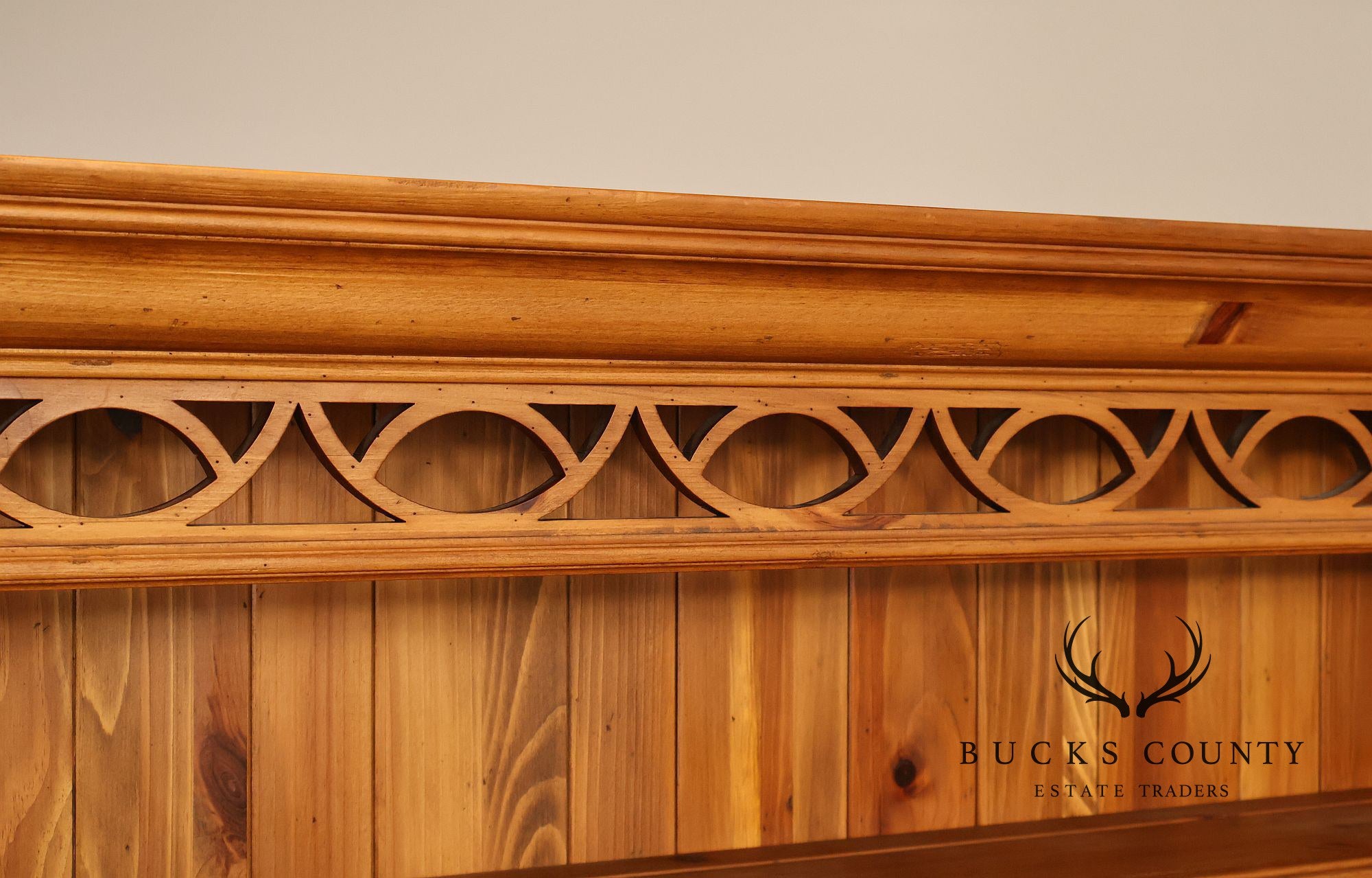 Ethan Allen Country Crossings Pine Set Back Hutch
