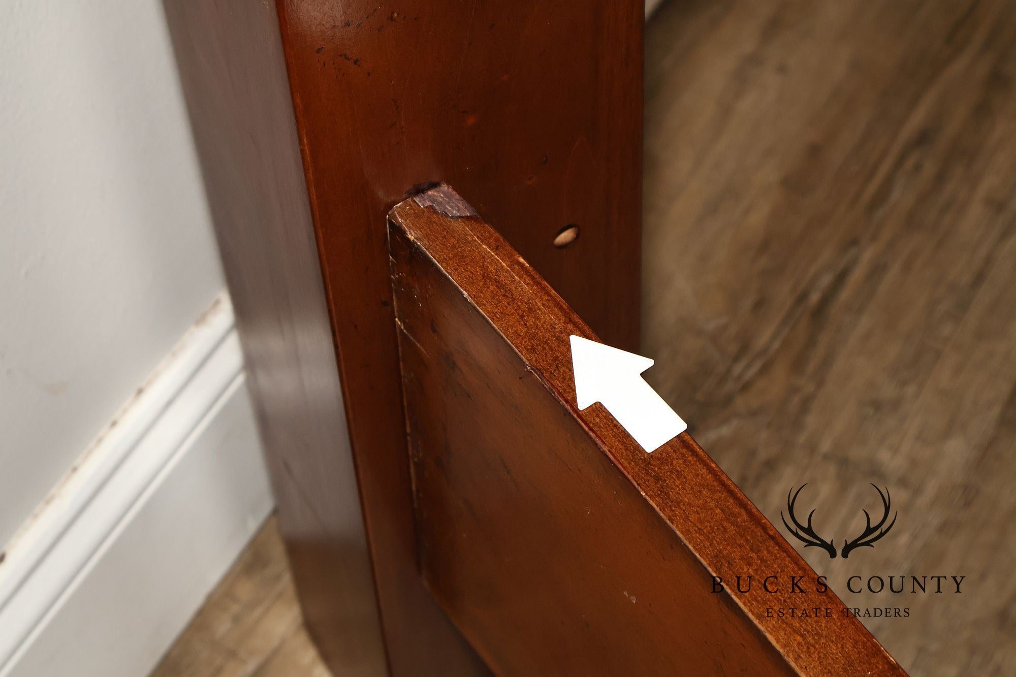 Pulaski Furniture 'St. Raphael' King Poster Bed