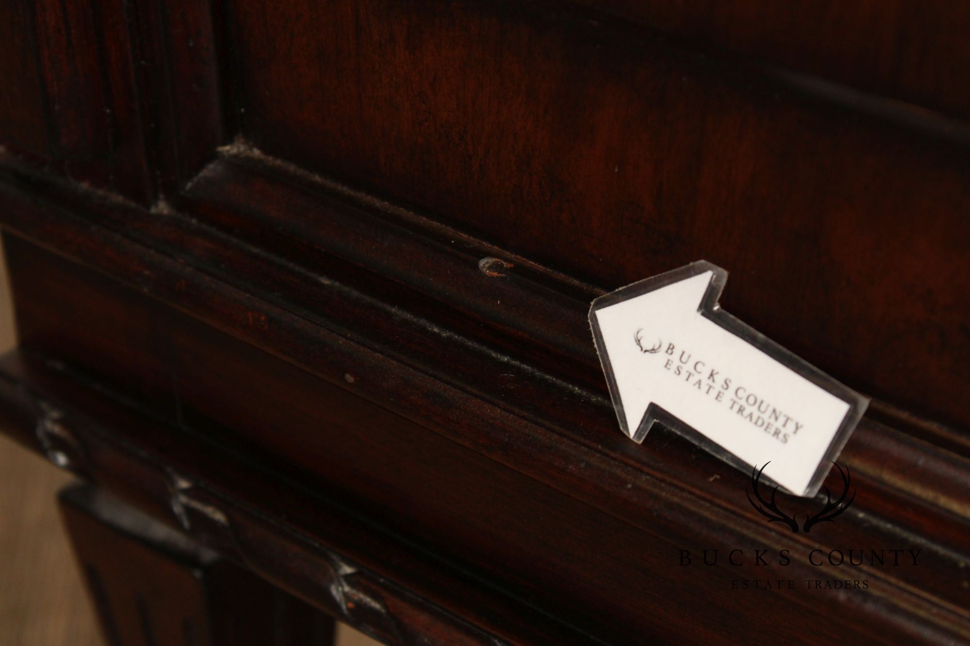 French Louis XVI Style Pair of Mahogany Nightstands