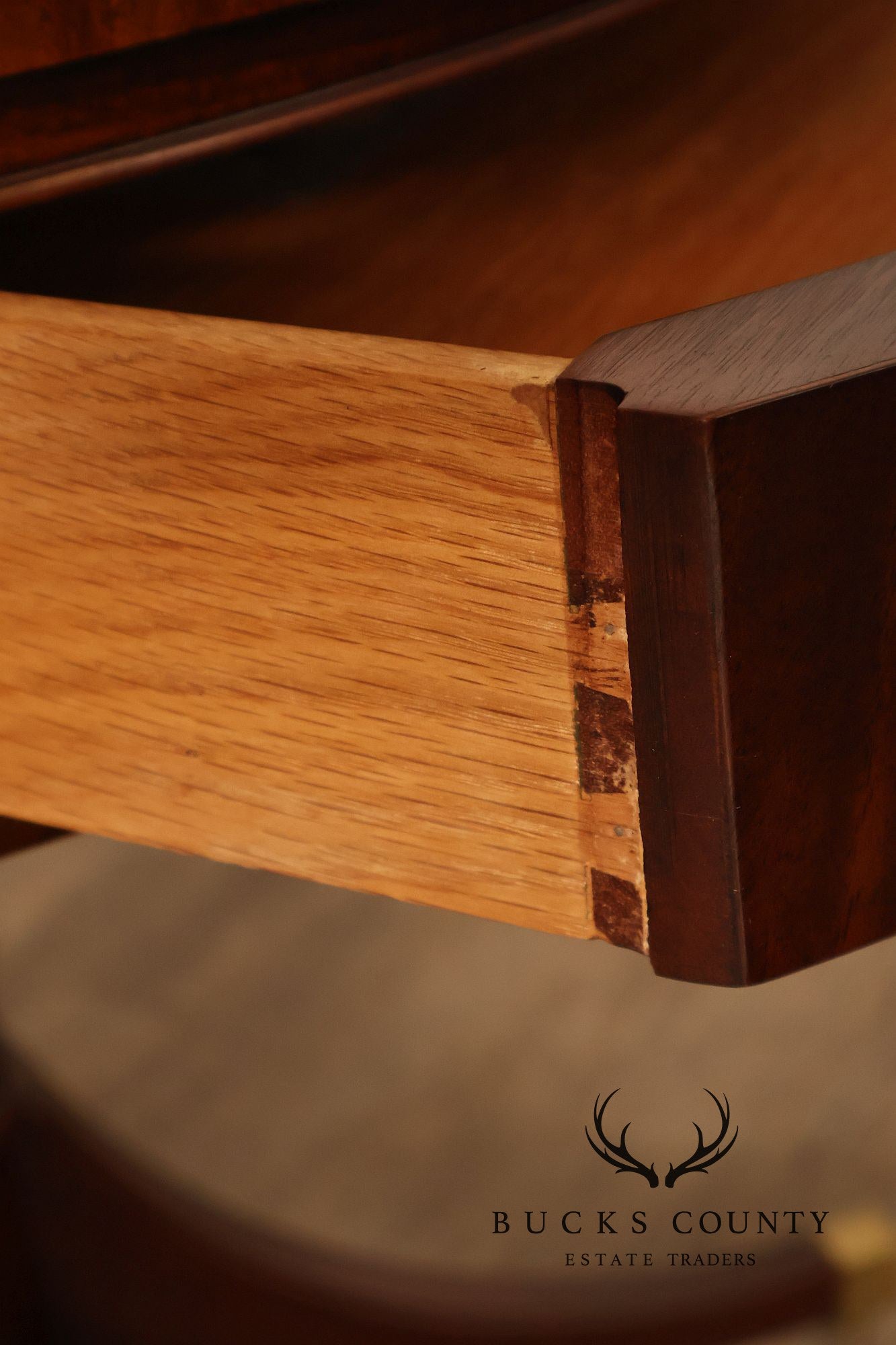 Hickory Chair Federal Style Round Inlaid Mahogany Drum Table