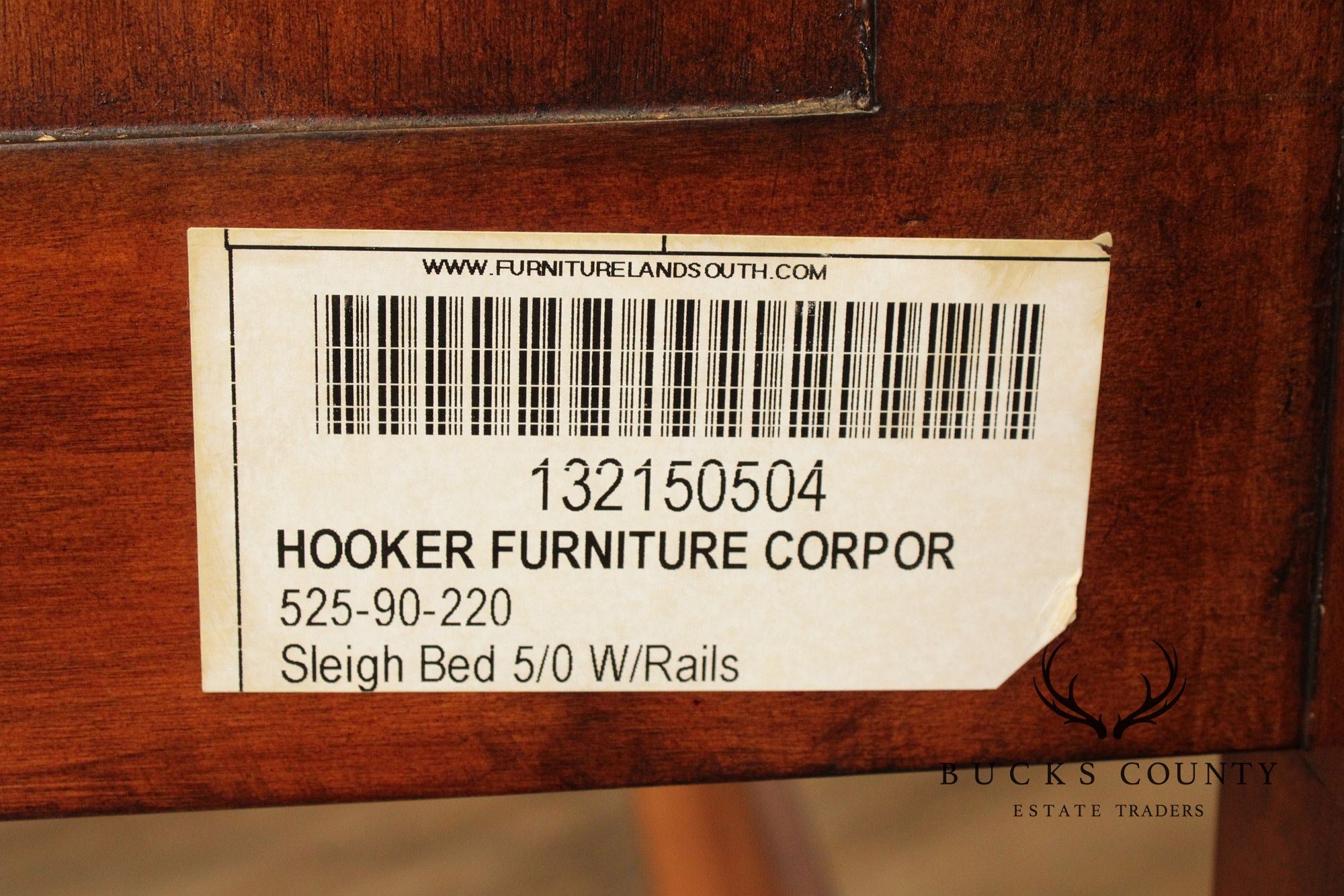 Hooker Furniture Traditional Queen Size Sleigh Bed