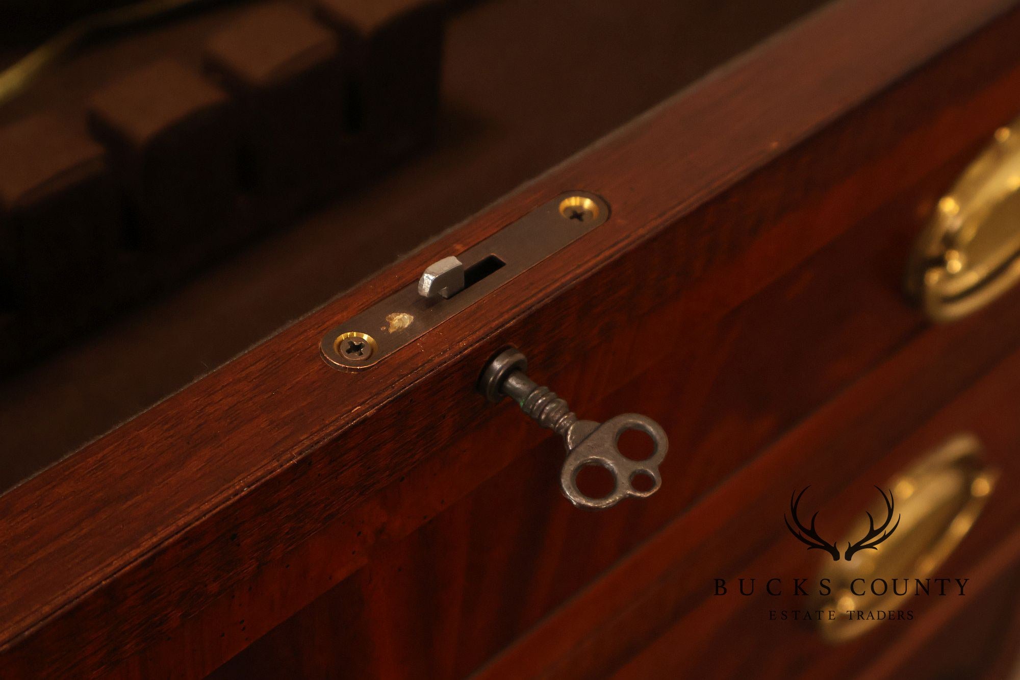 Hekman Federal Style Mahogany Inlaid Silver Chest