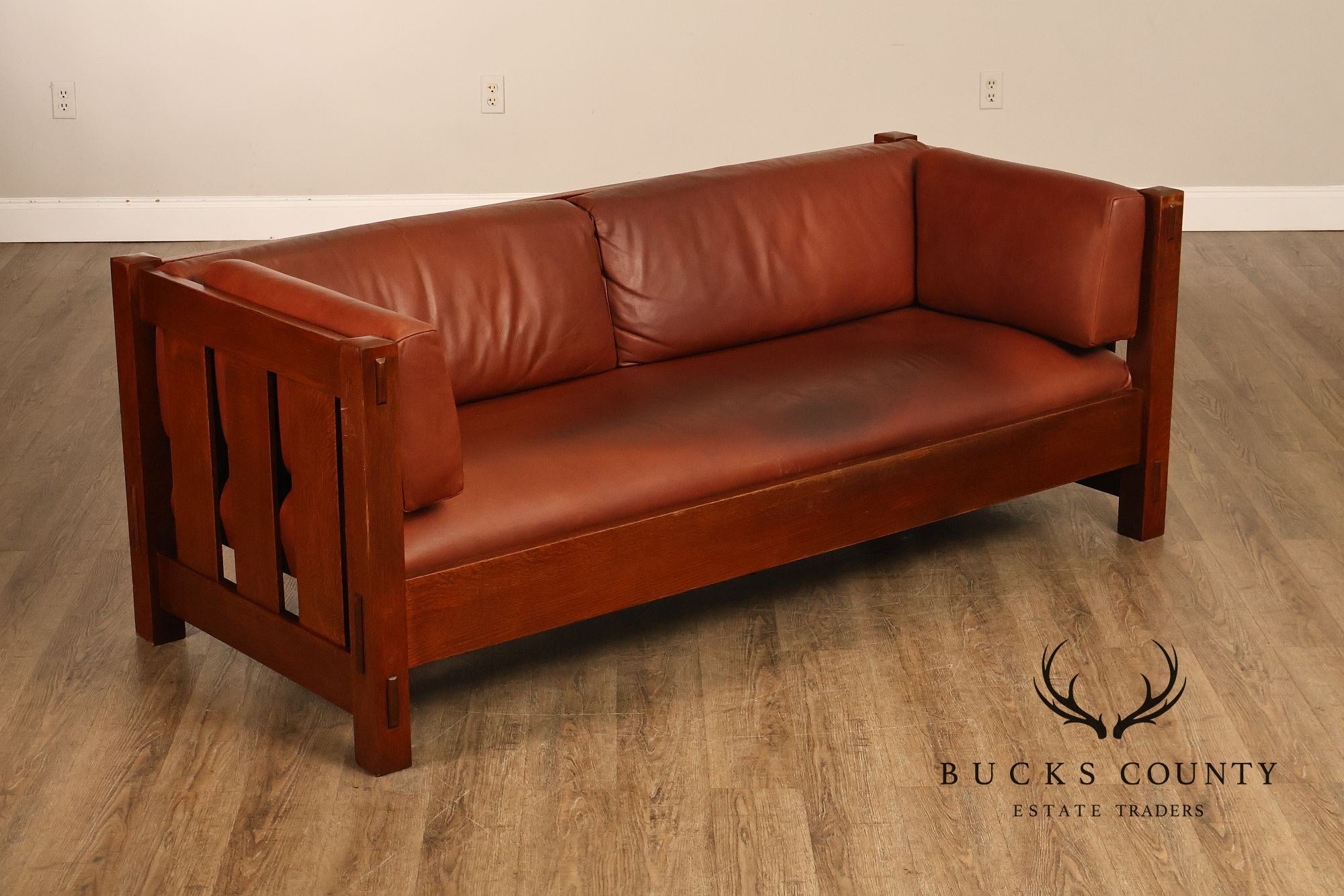 Stickley Mission Collection Oak Settle With Leather Cushions