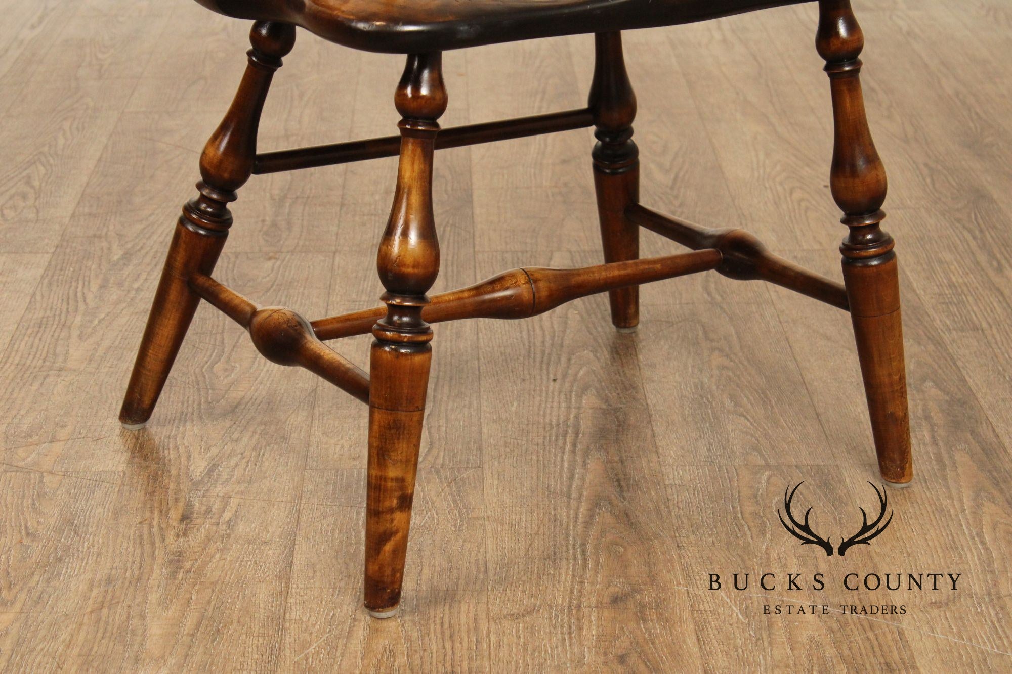Custom Crafted Set Of 8 English Windsor Dining Chairs