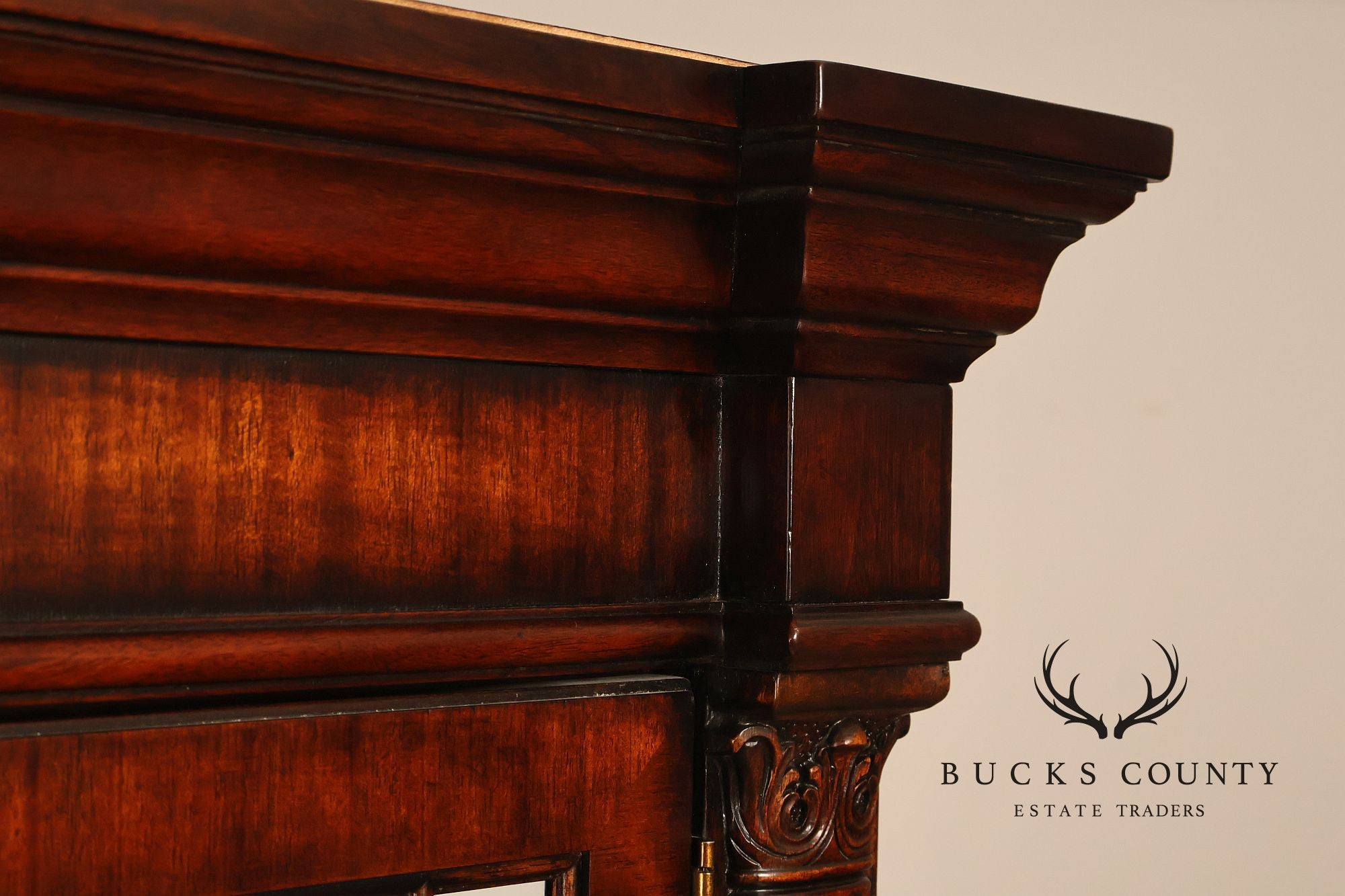 Henredon Neoclassical Style Mahogany Display Case