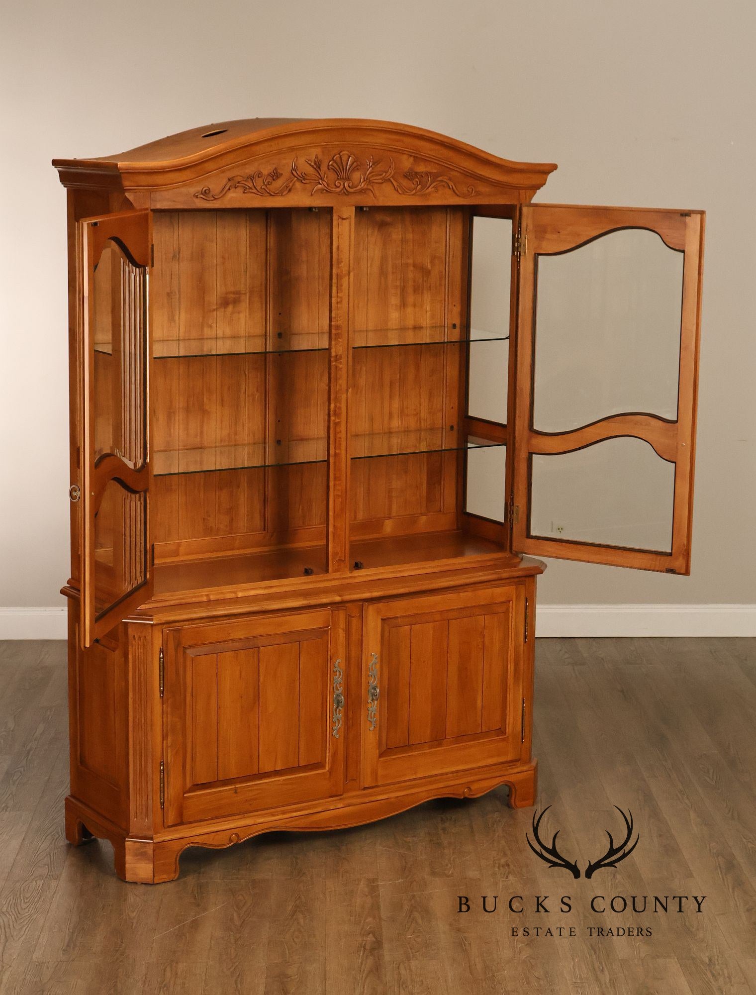 Ethan Allen 'Legacy' French Country Style China Cabinet