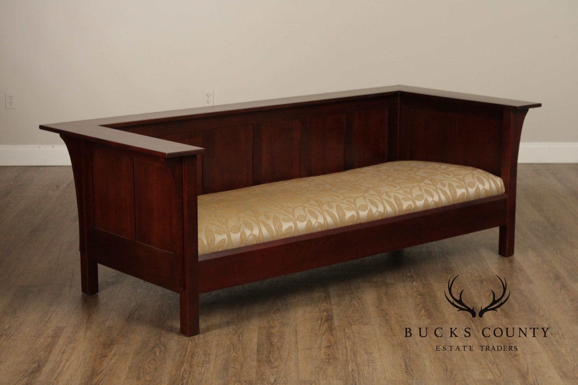 Stickley Mission Collection Cherry Prairie Settle