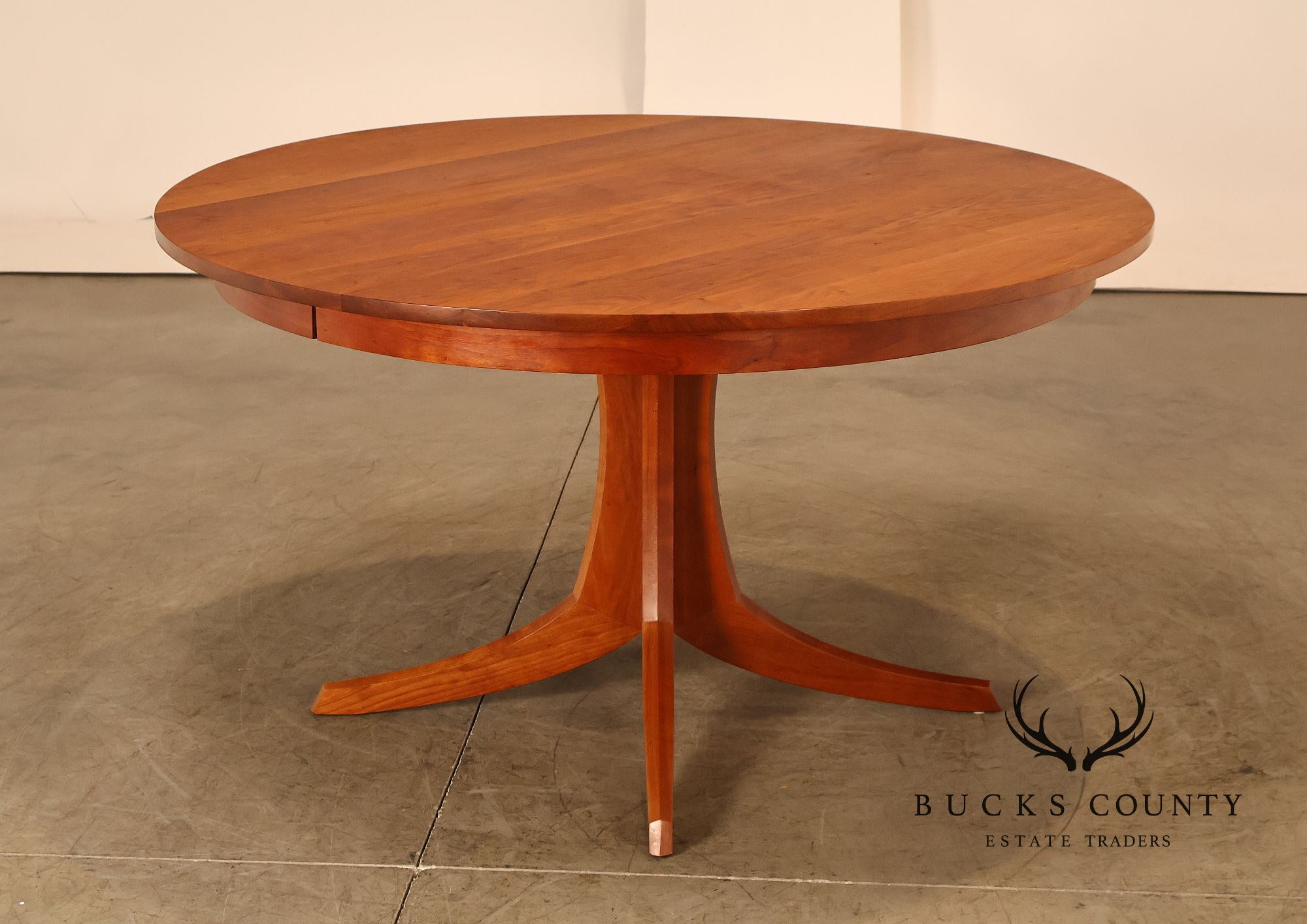 Thomas Moser Georgetown Round Cherry Pedestal Extension Dining Table