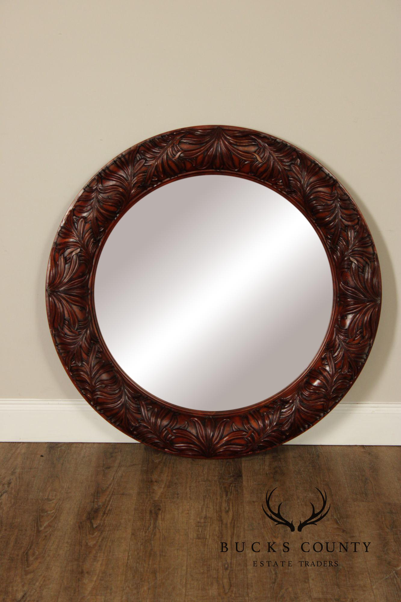 Ethan Allen British Classics Round Foliate Carved Frame Wall Mirror