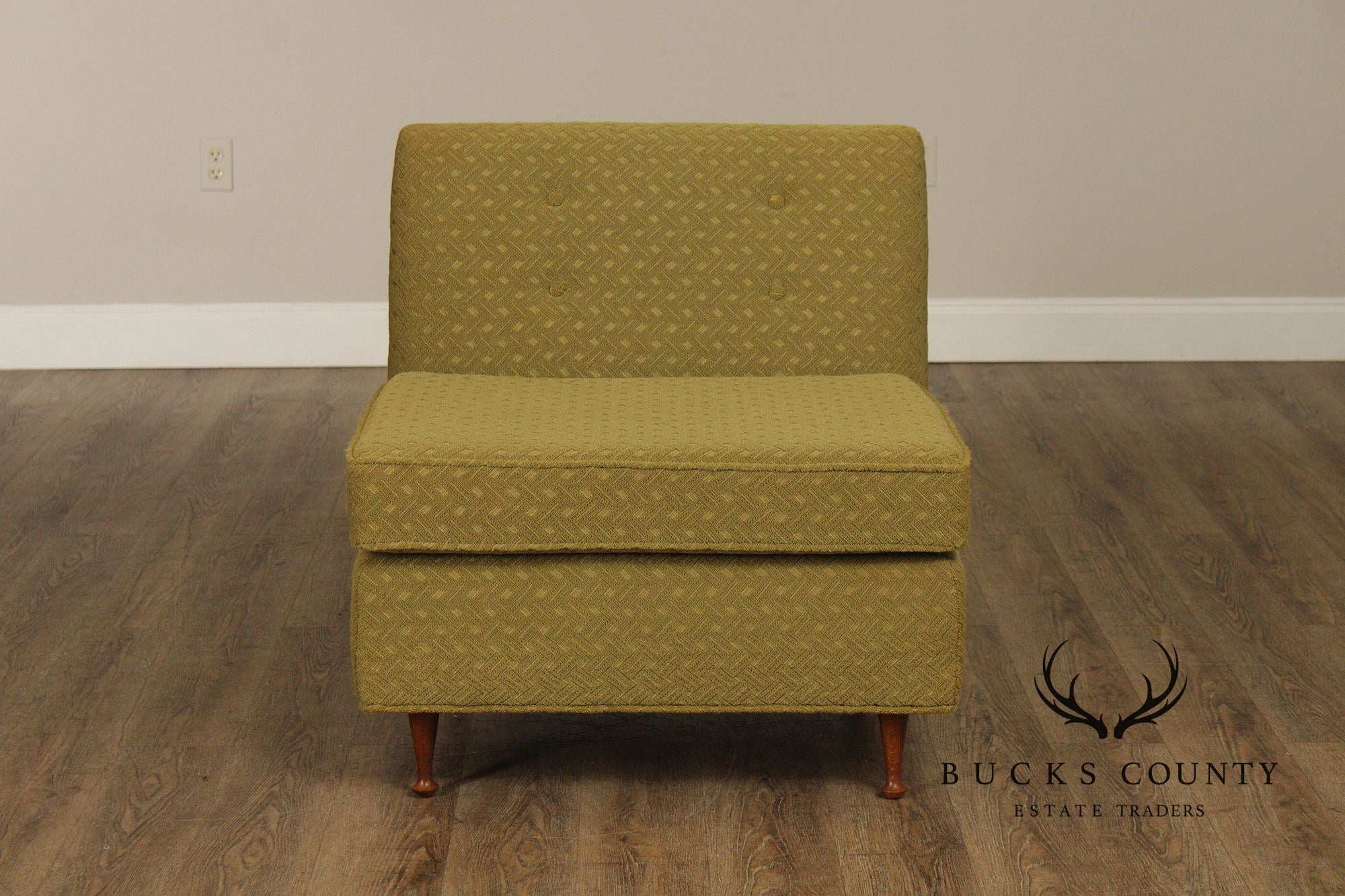 Mid Century Modern Pair of Lounge Chairs