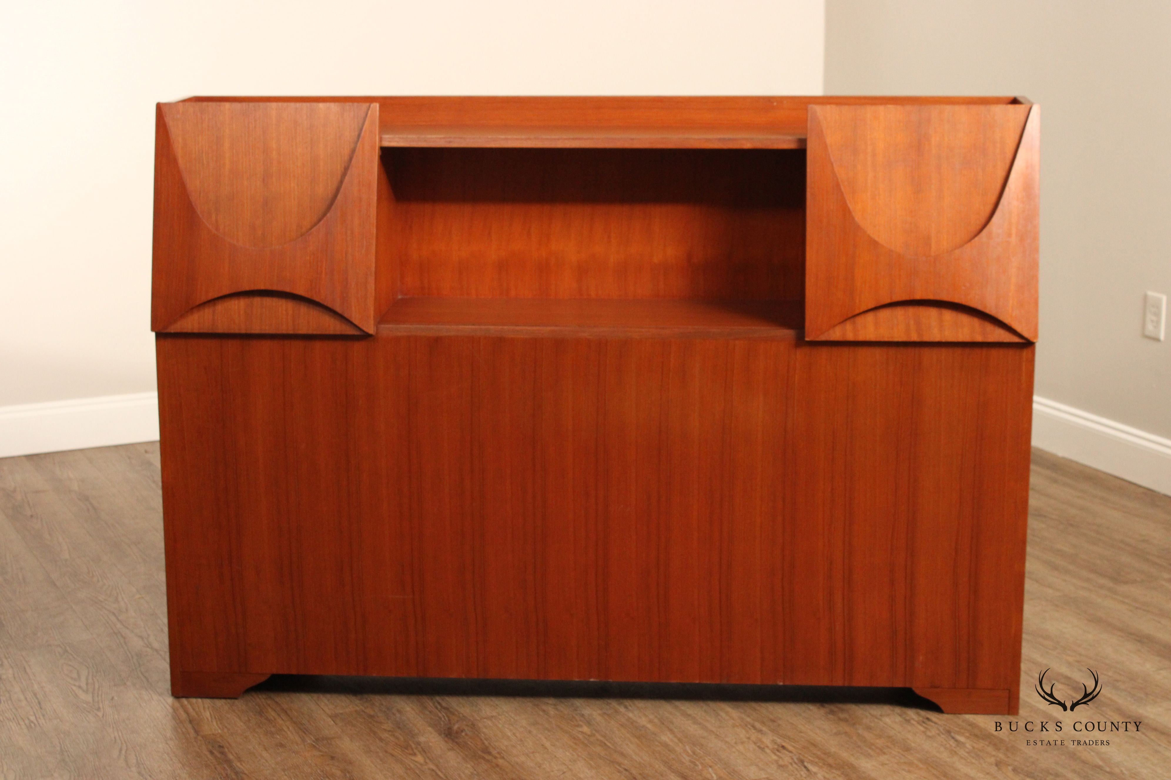 Broyhill 'Brasilia' Mid Century Modern Queen Headboard