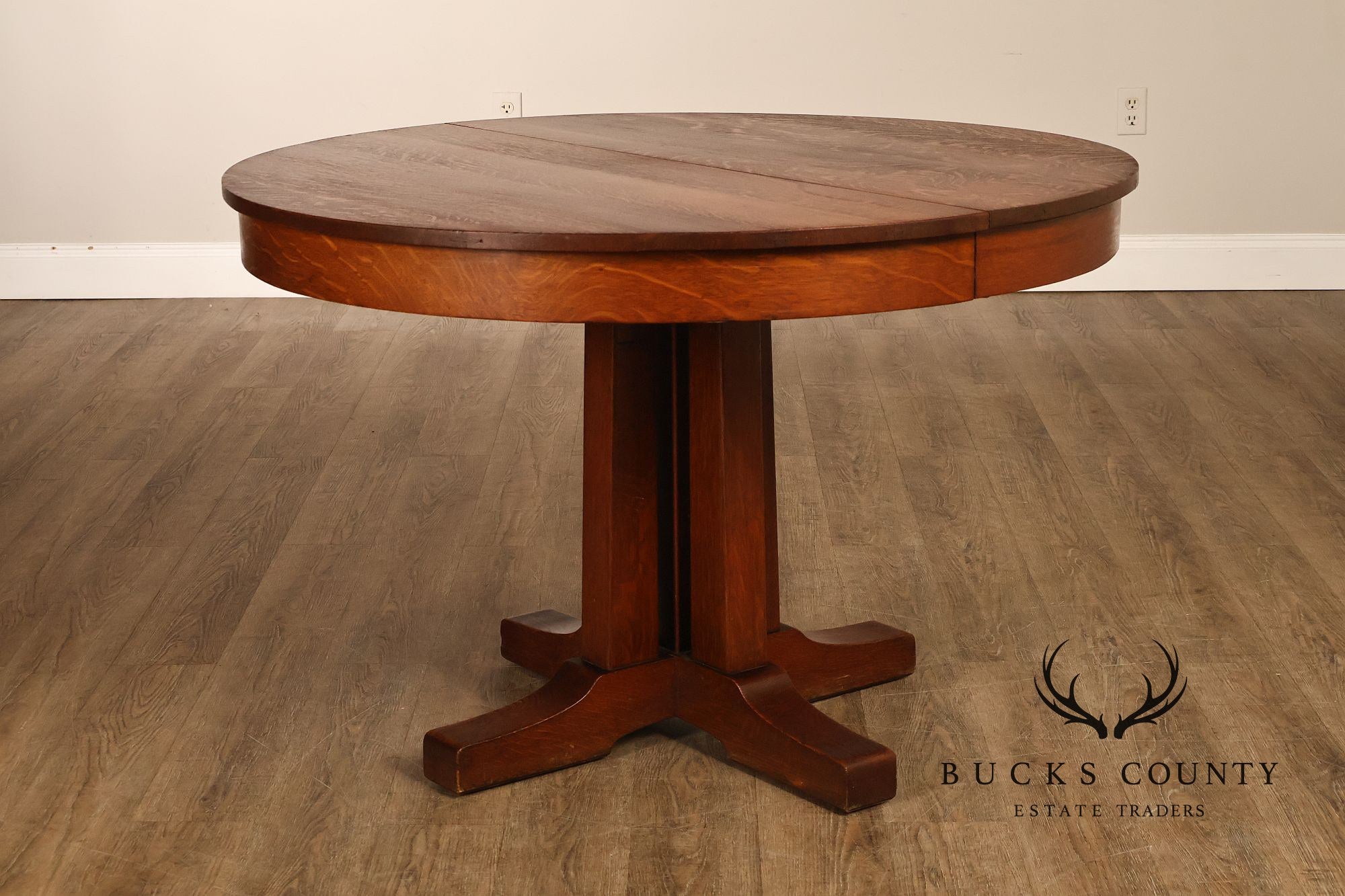 Antique L. & J.G. Stickley No. 716 Mission Oak Shoe Foot Round Dining Table