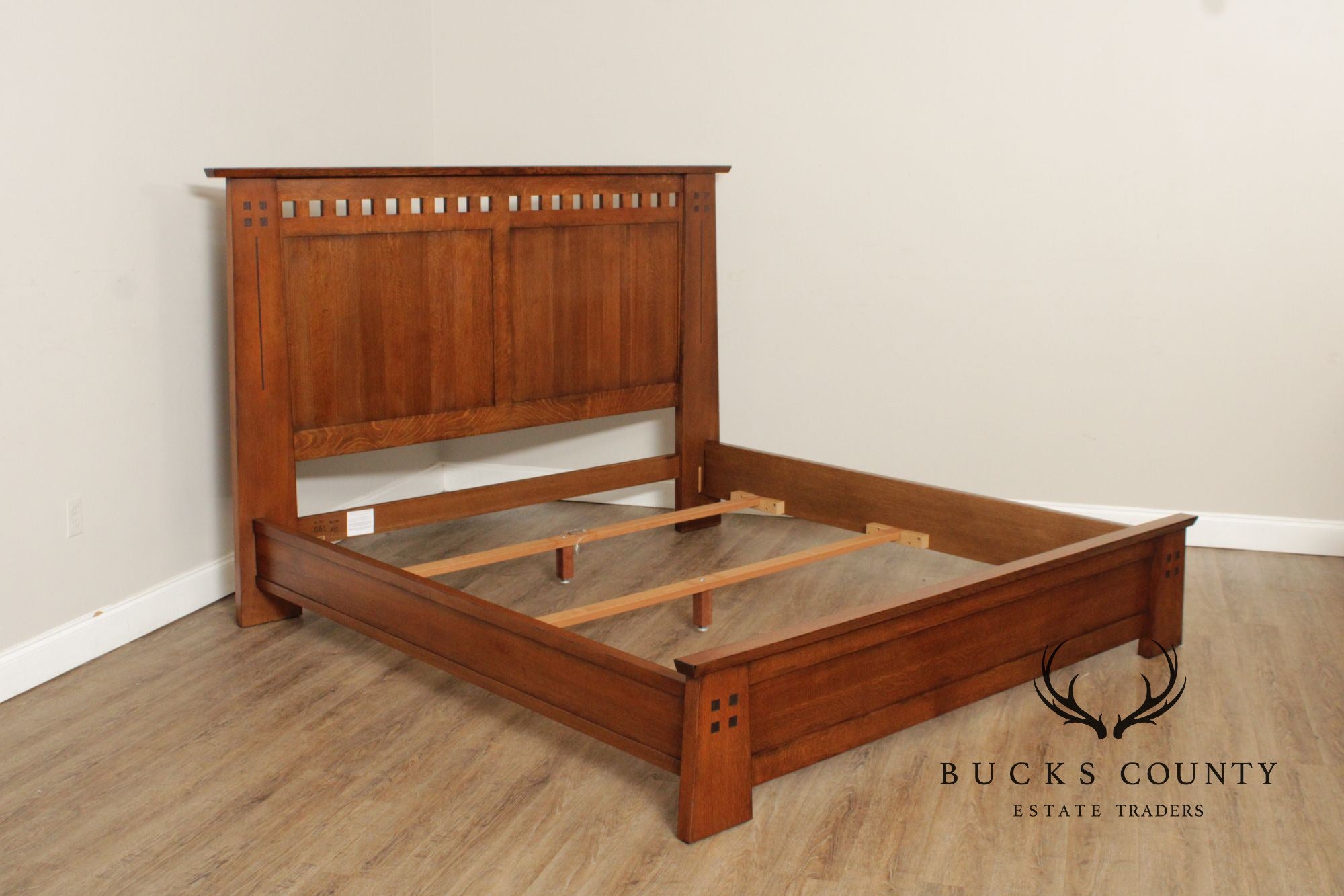 Stickley Highlands Collection King Size Oak Bed Frame