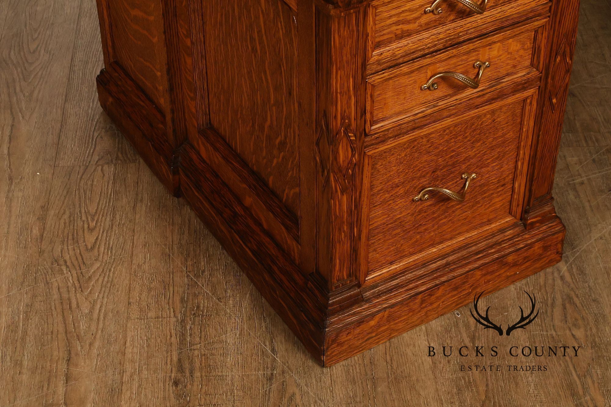 Exceptional Antique Quarter Sawn Oak Roll Top Desk With Carved 'Reading Hardware Co." Crest Panel