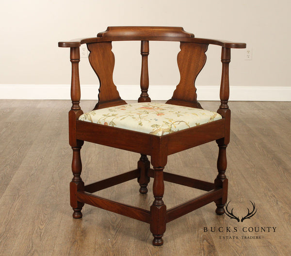 Kittinger Colonial Williamsburg Carved Mahogany Corner Chair
