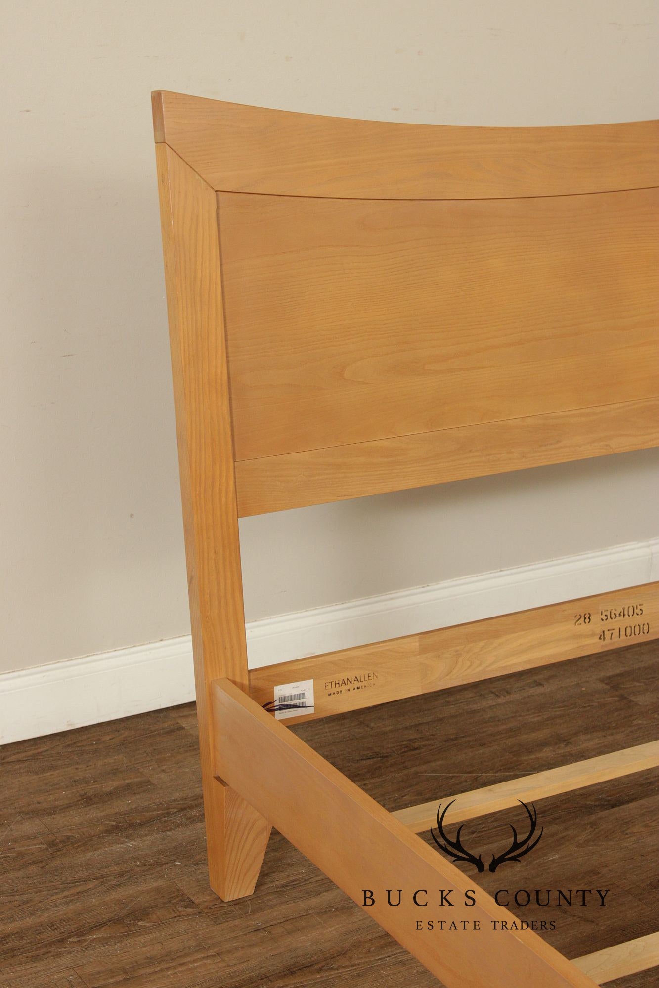 Ethan Allen Horizon Collection Queen Size Bed