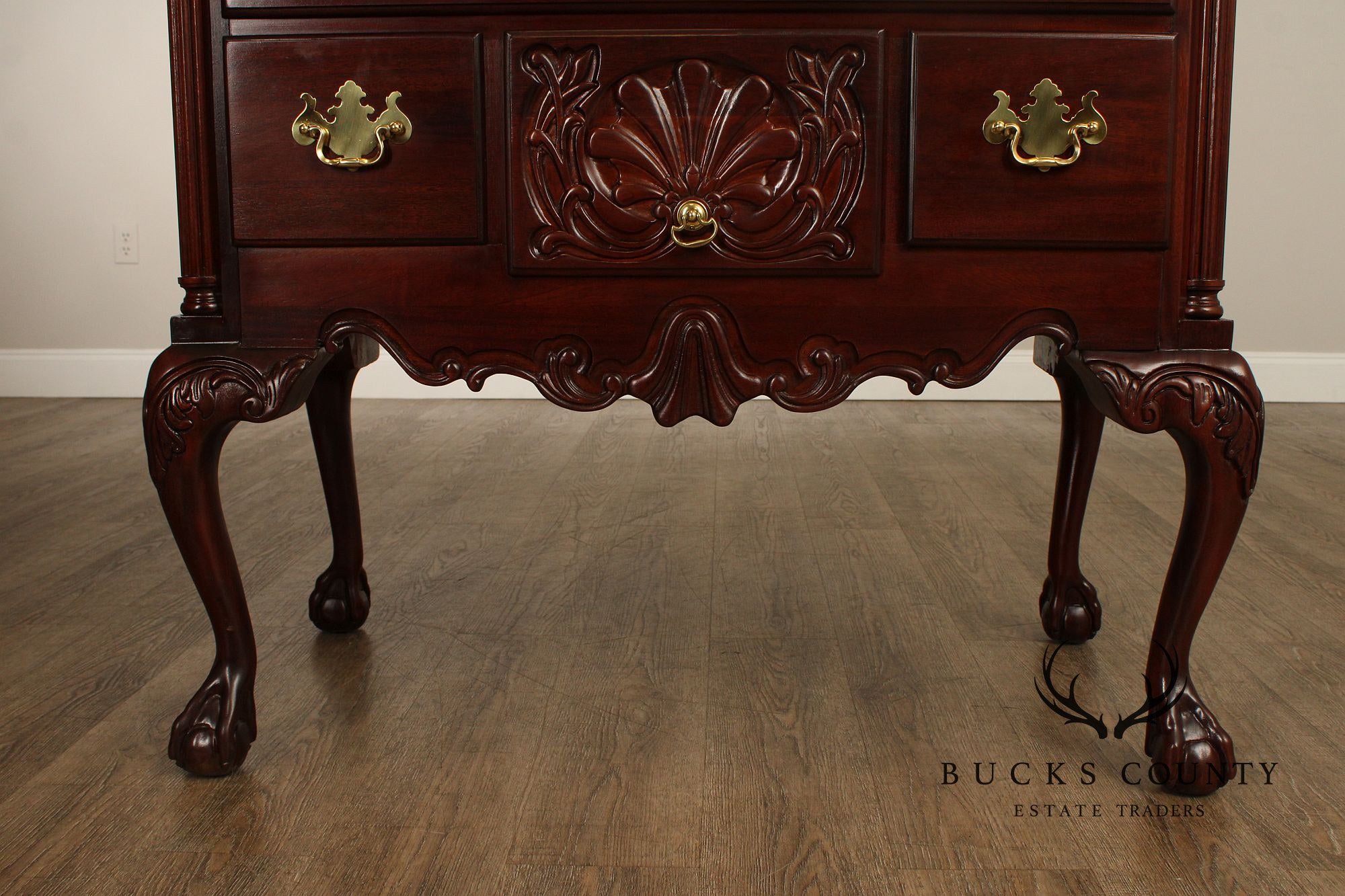 Thomasville Chippendale Style Mahogany Lowboy