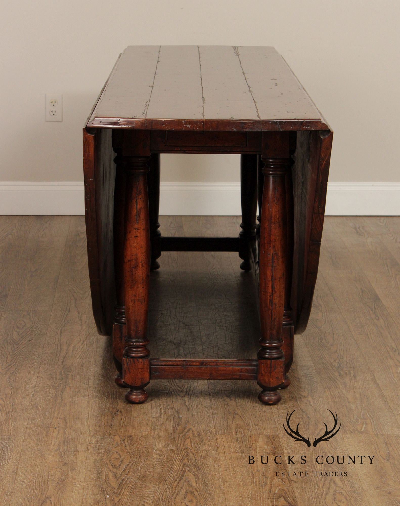 English Style Quality Gateleg Dropleaf Dining Table