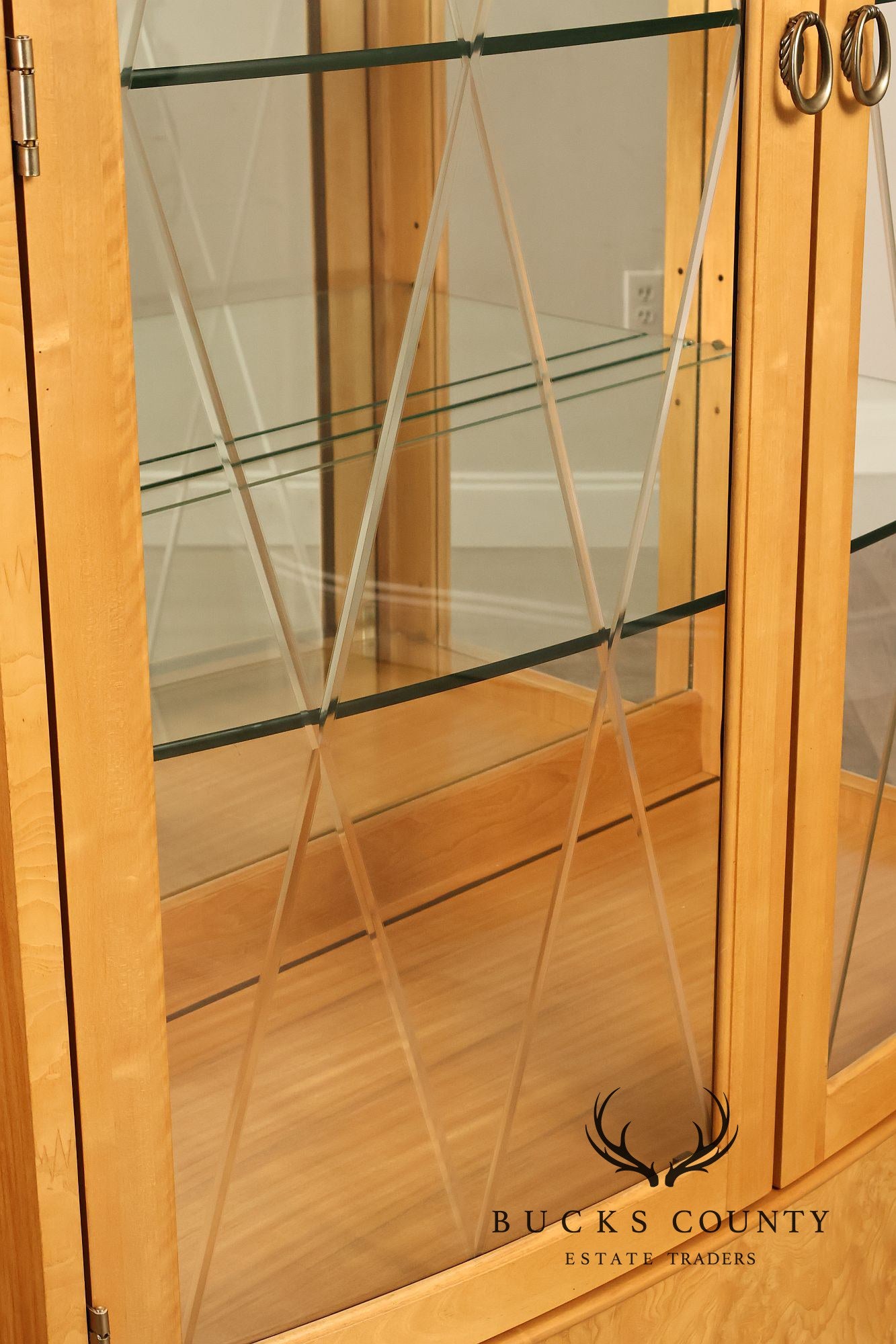 Thomasville Bogart Collection Bow Front Curio Display Cabinet