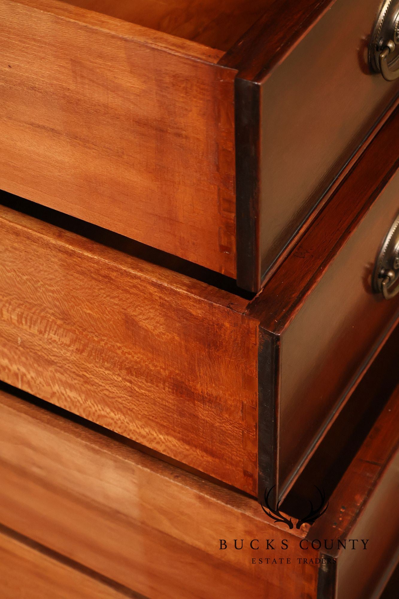 Kindel Georgian Style Mahogany Chest on Chest