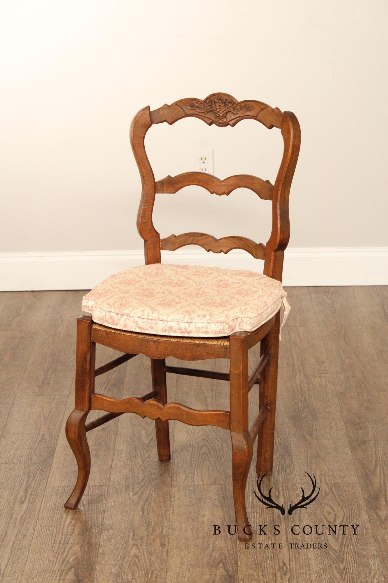 French Provincial Set Of 10 Rush Seat Dining Chairs