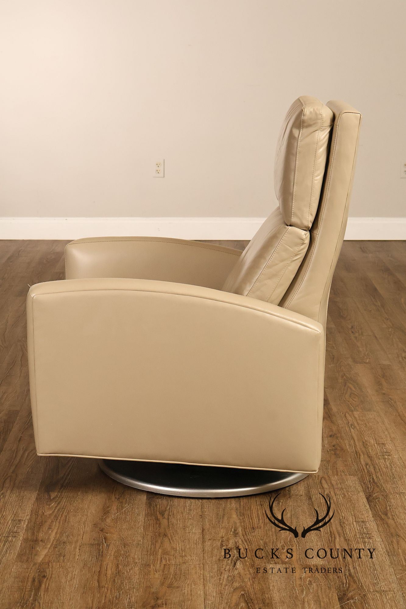Hancock & Moore Pair of Leather Milo Power Recliners