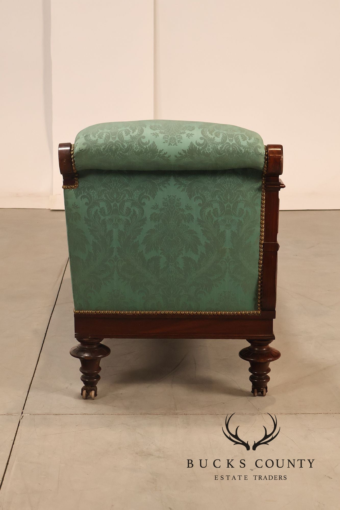 Antique American Renaissance Revival Style Carved Walnut Recamier Chaise Lounge